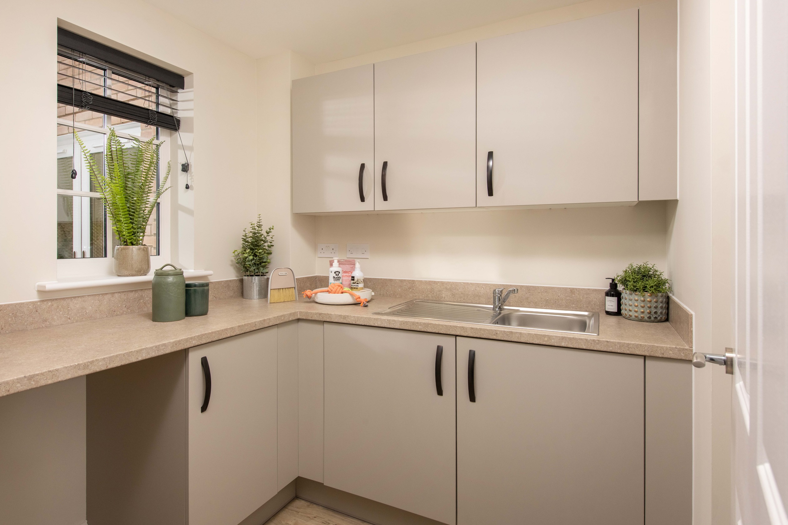 St Peters Chase DWH Conwy Utility