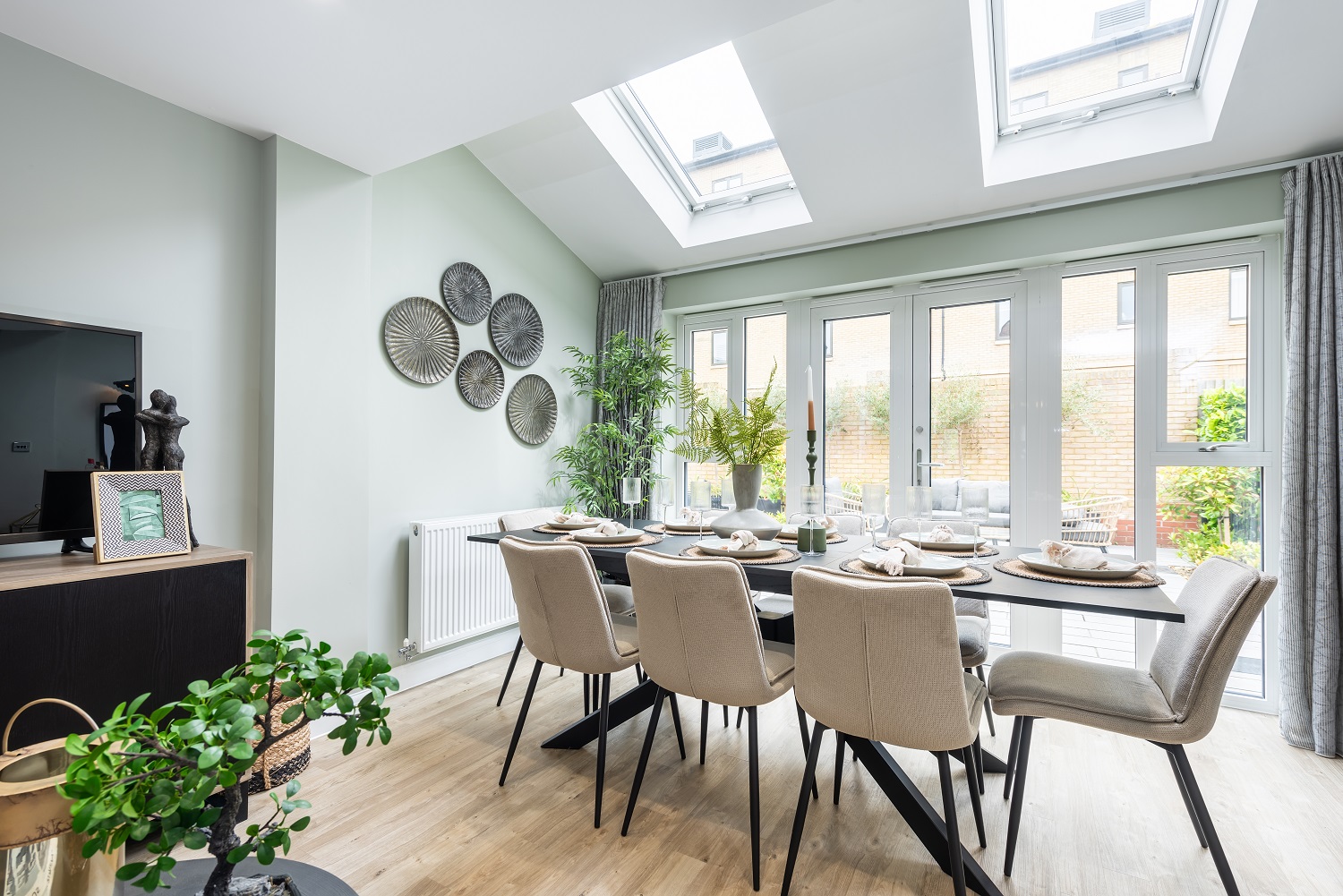 BDW CAMBS DARWIN DWH ELSWORTH SH DINER