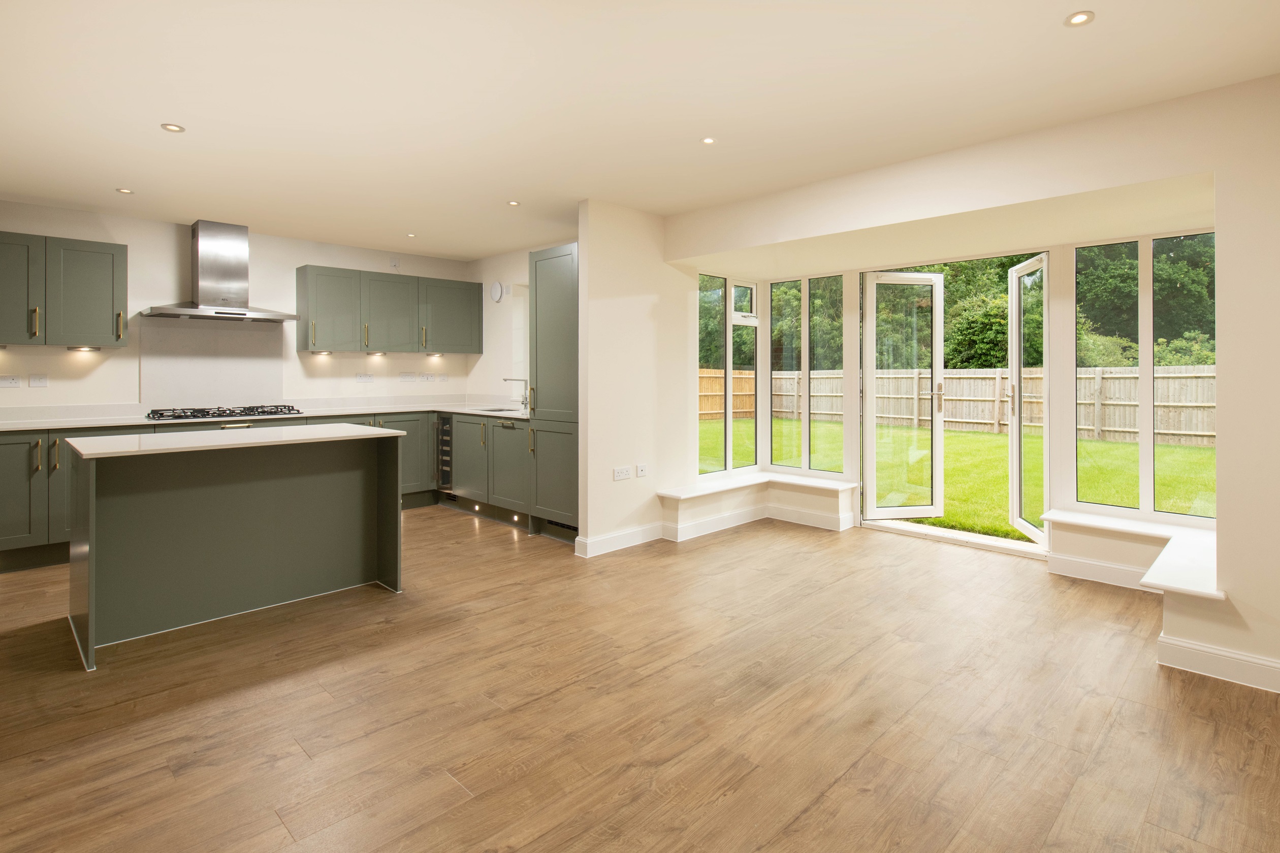 PLOT 98 UPGRADED KITCHEN