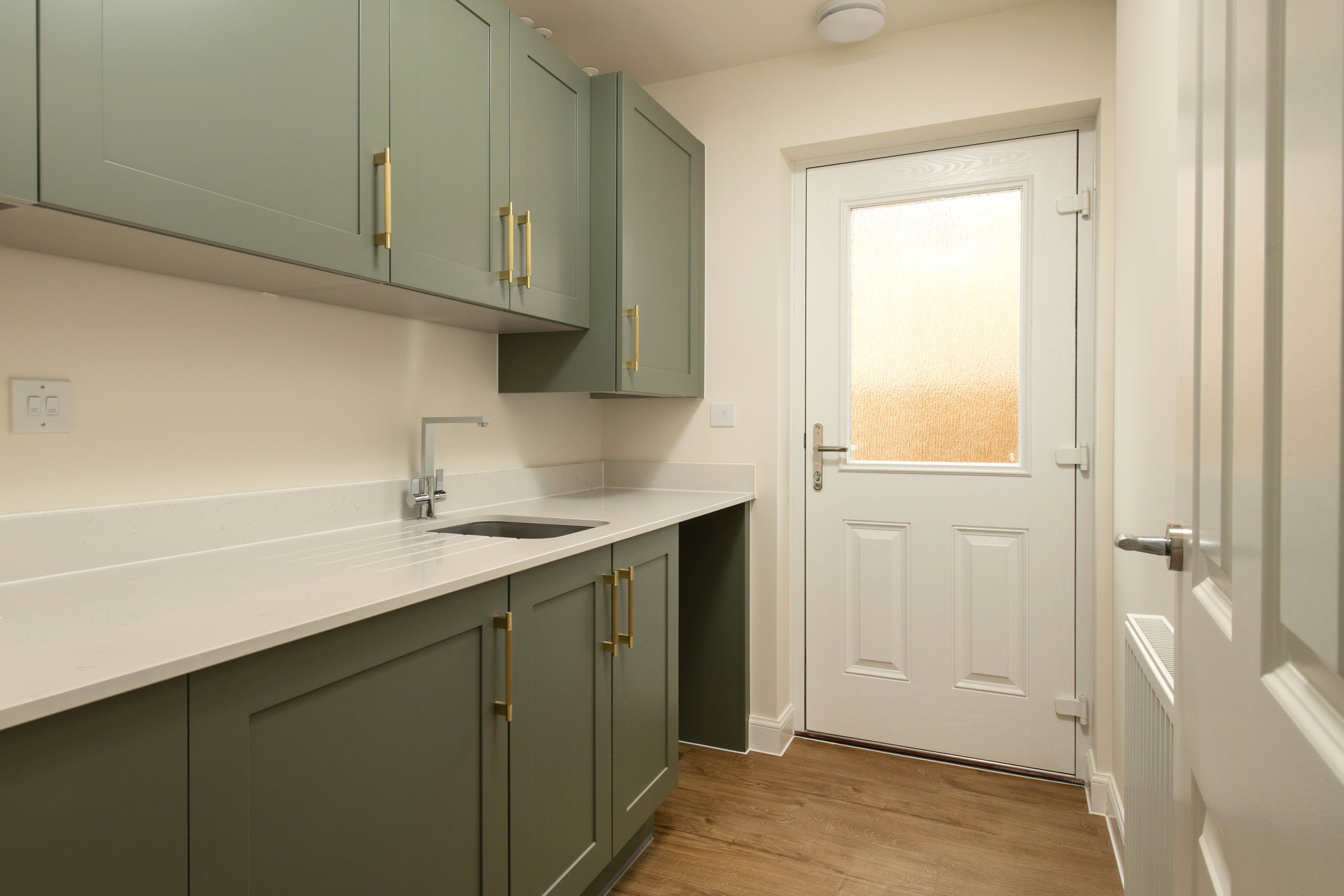 PLOT 98 - UTILITY
