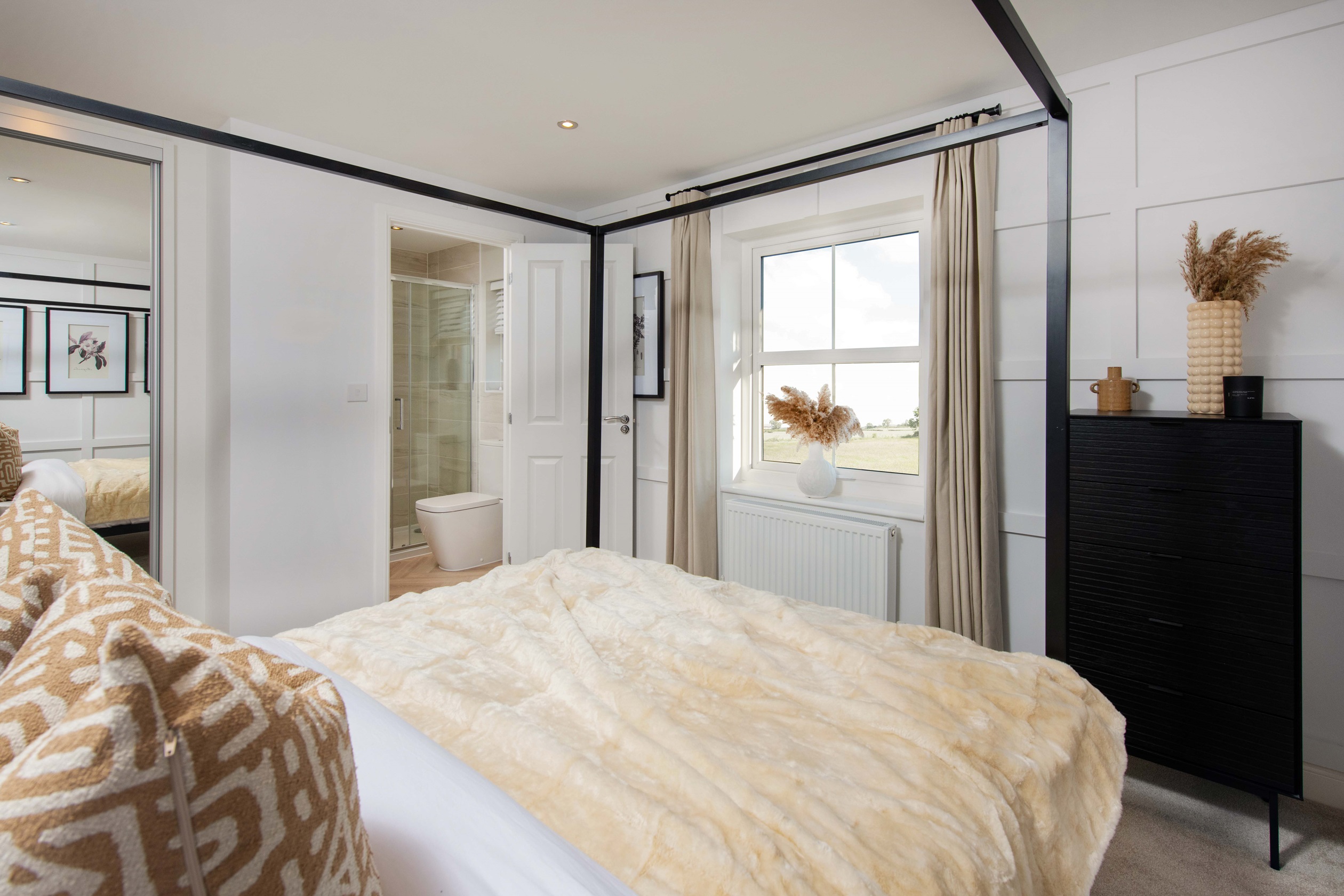 Constable Gardens Hadley principal bedroom