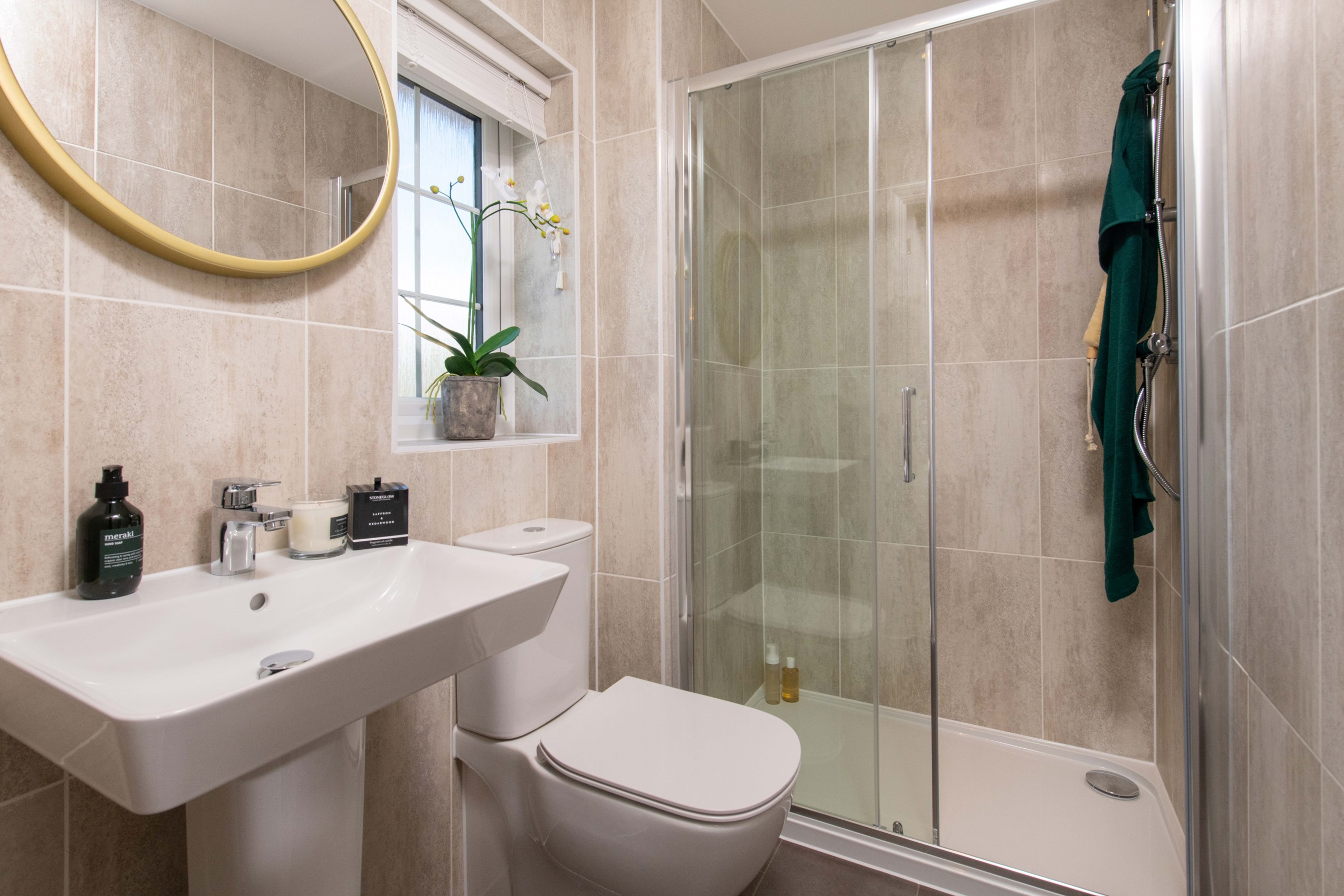 Holden_MortimerPlace_Bedroom_Ensuite