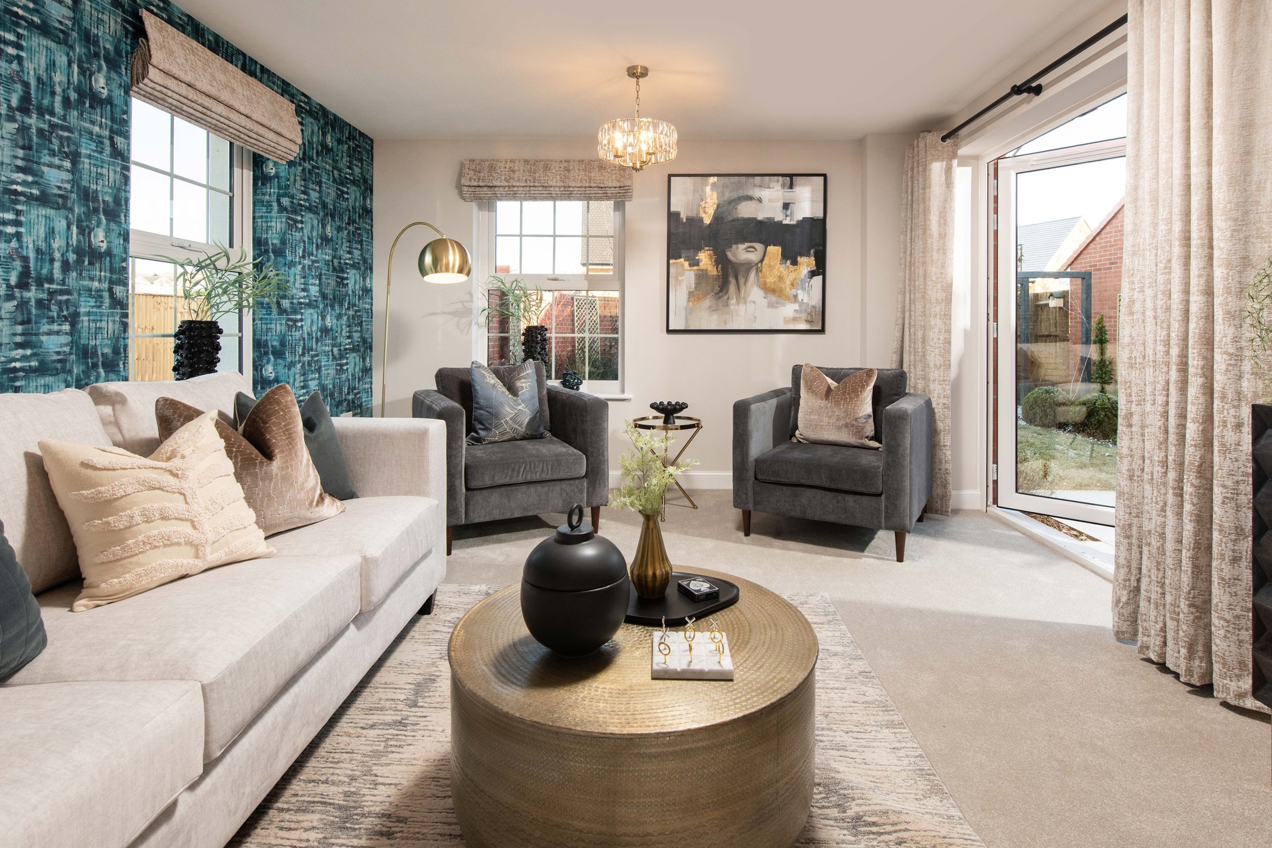 LOUNGE WITH FRENCH DOORS