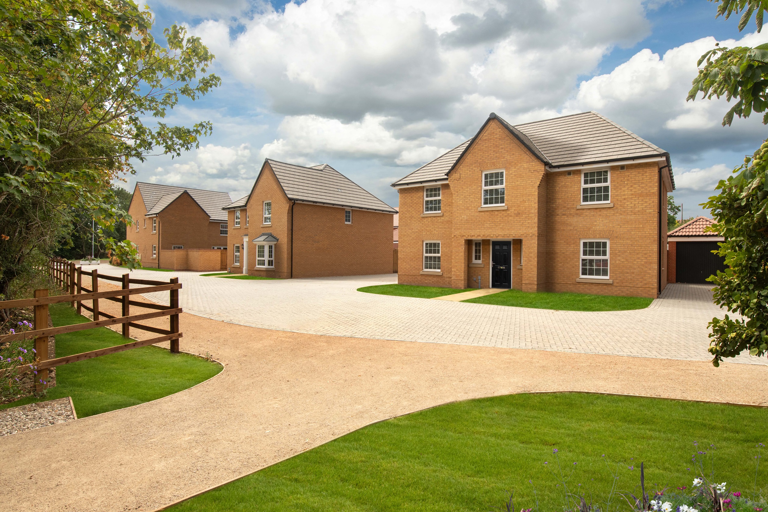 4 BEDROOM HOMES