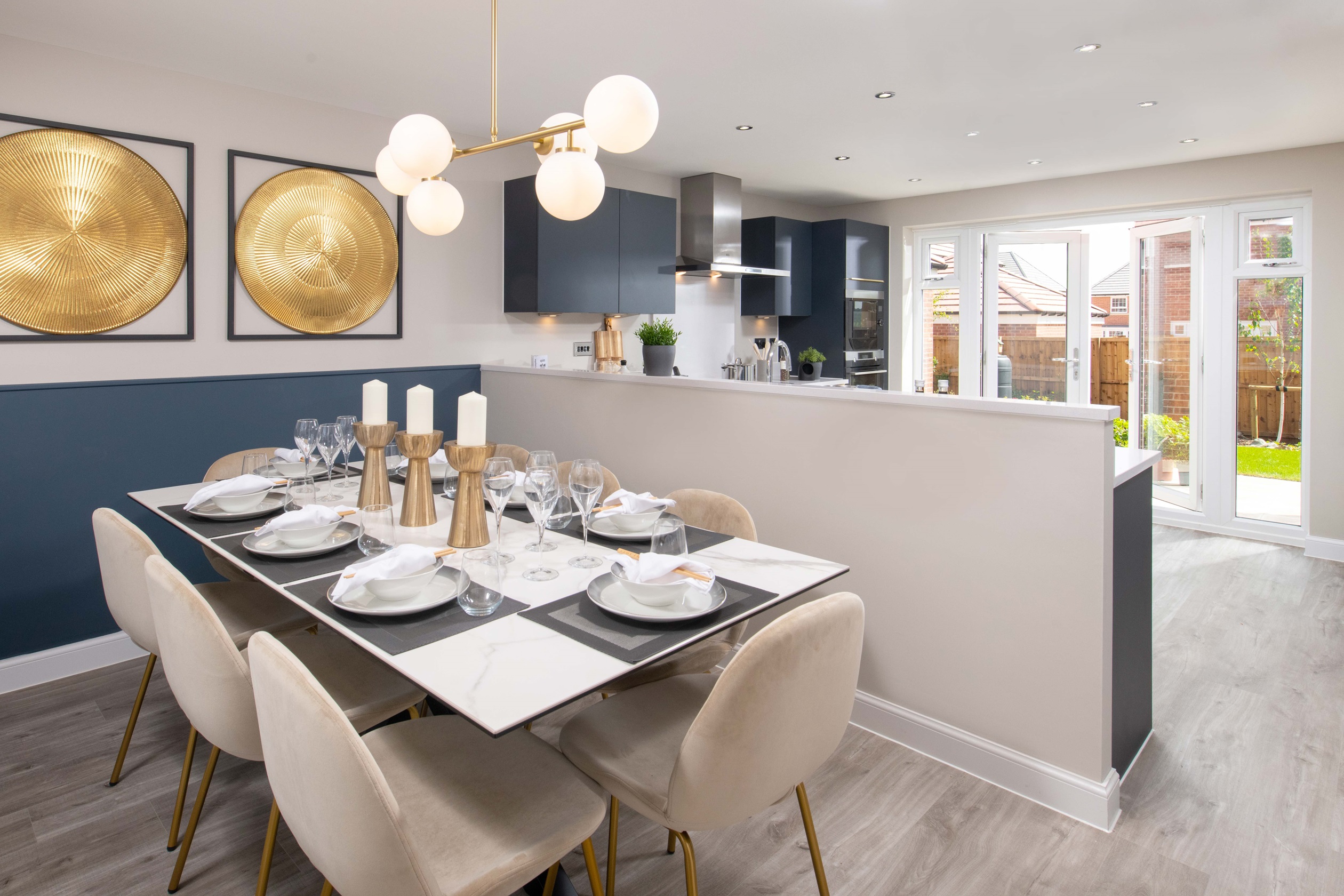 Elm Tree Park Avondale dinning area