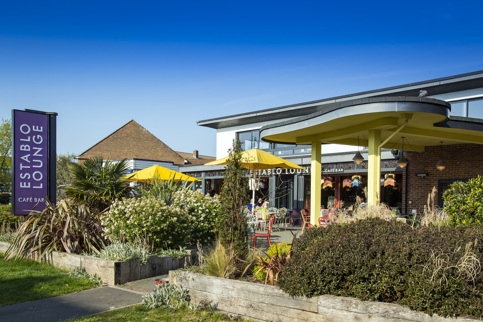 Establo Lounge in Rustington