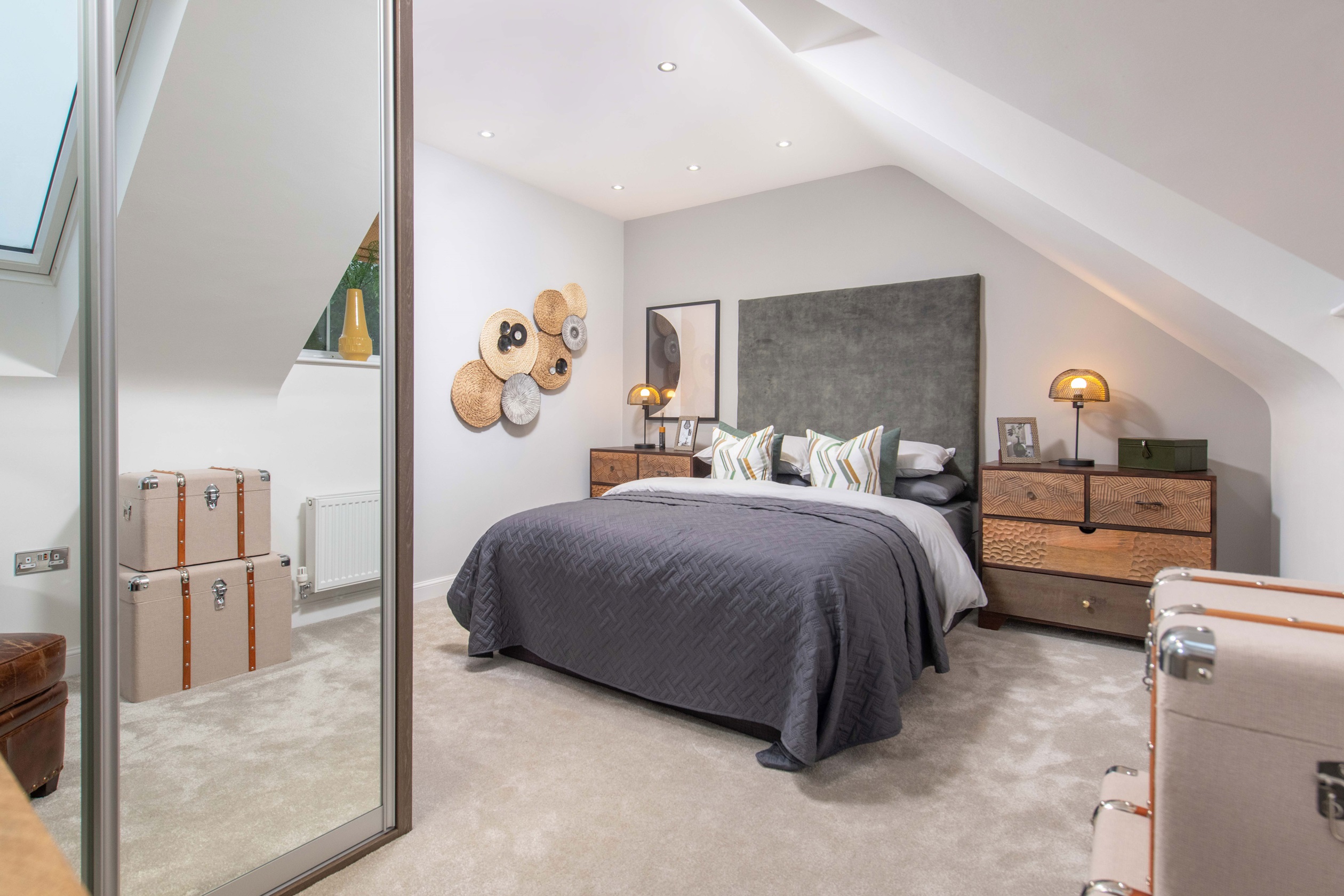 Thoresby Vale Greenwood bedroom