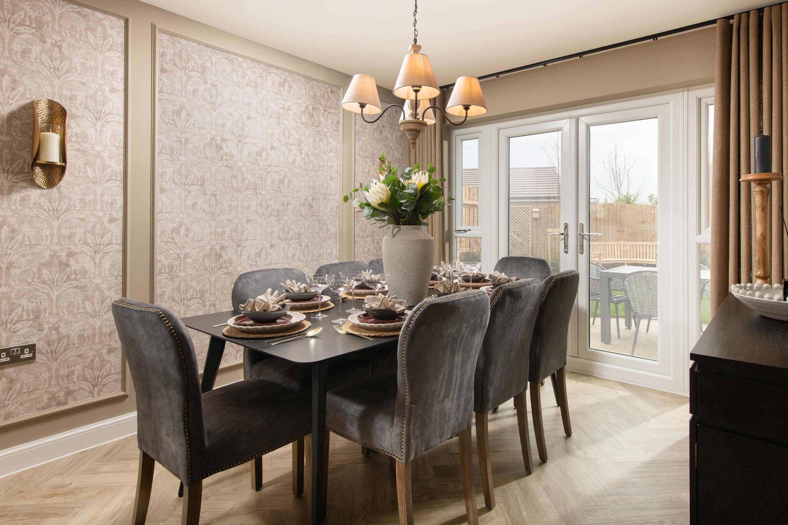 BAR NN Chatteris Gate DWH Buckingham dining room