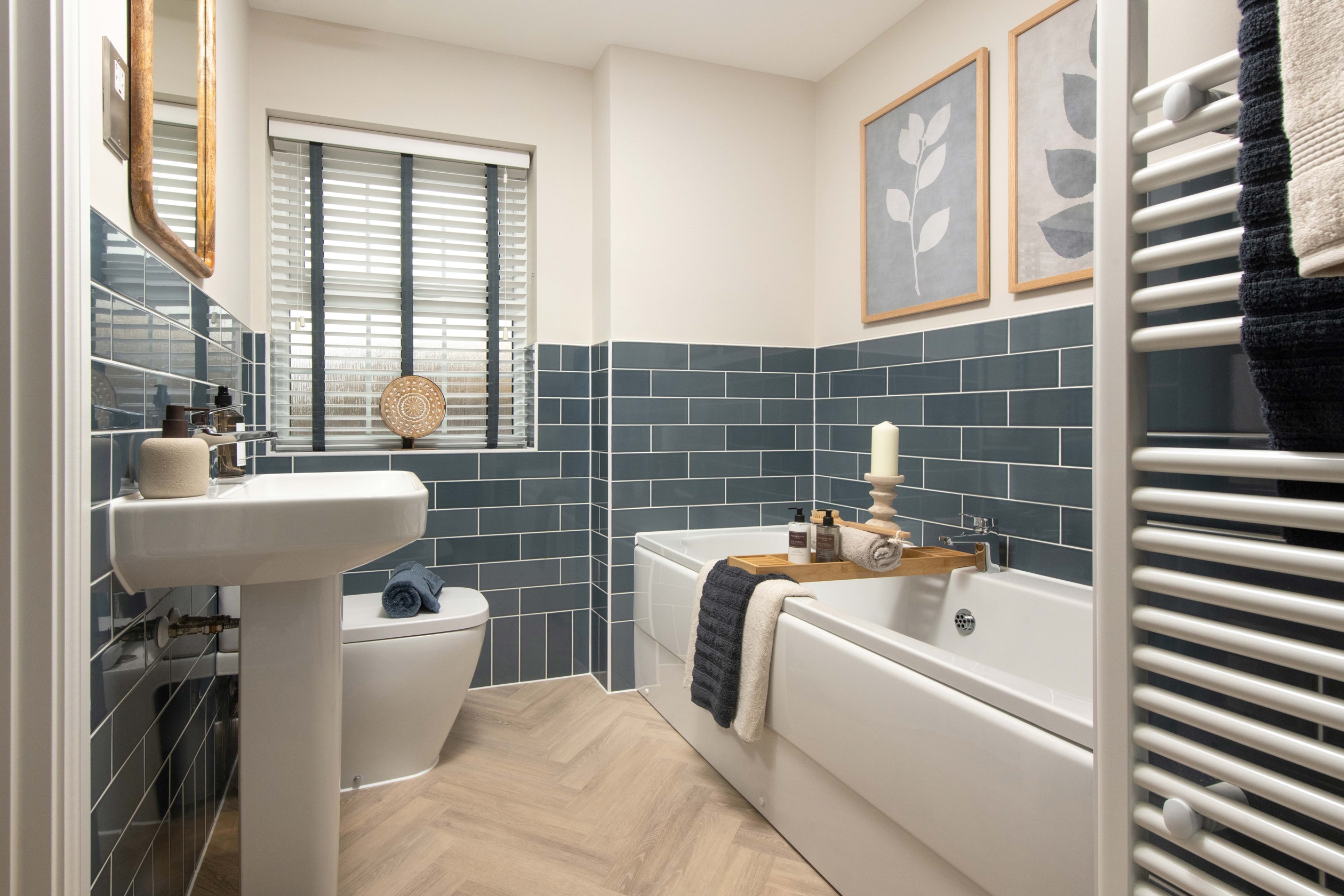 BAR NN Chatteris Gate DWH Buckingham Show Home bathroom