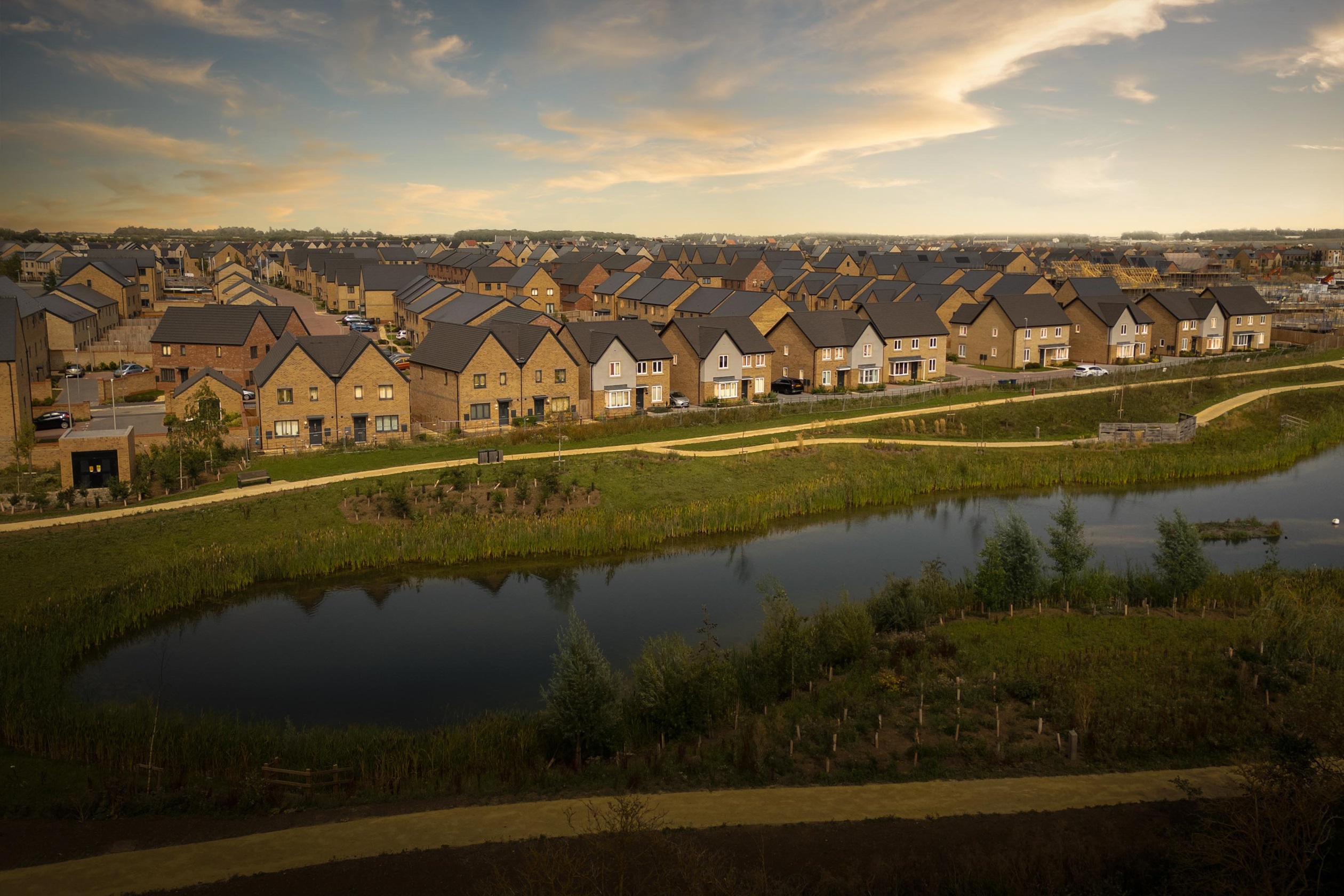 BAR NN Wintringham DWH street scene