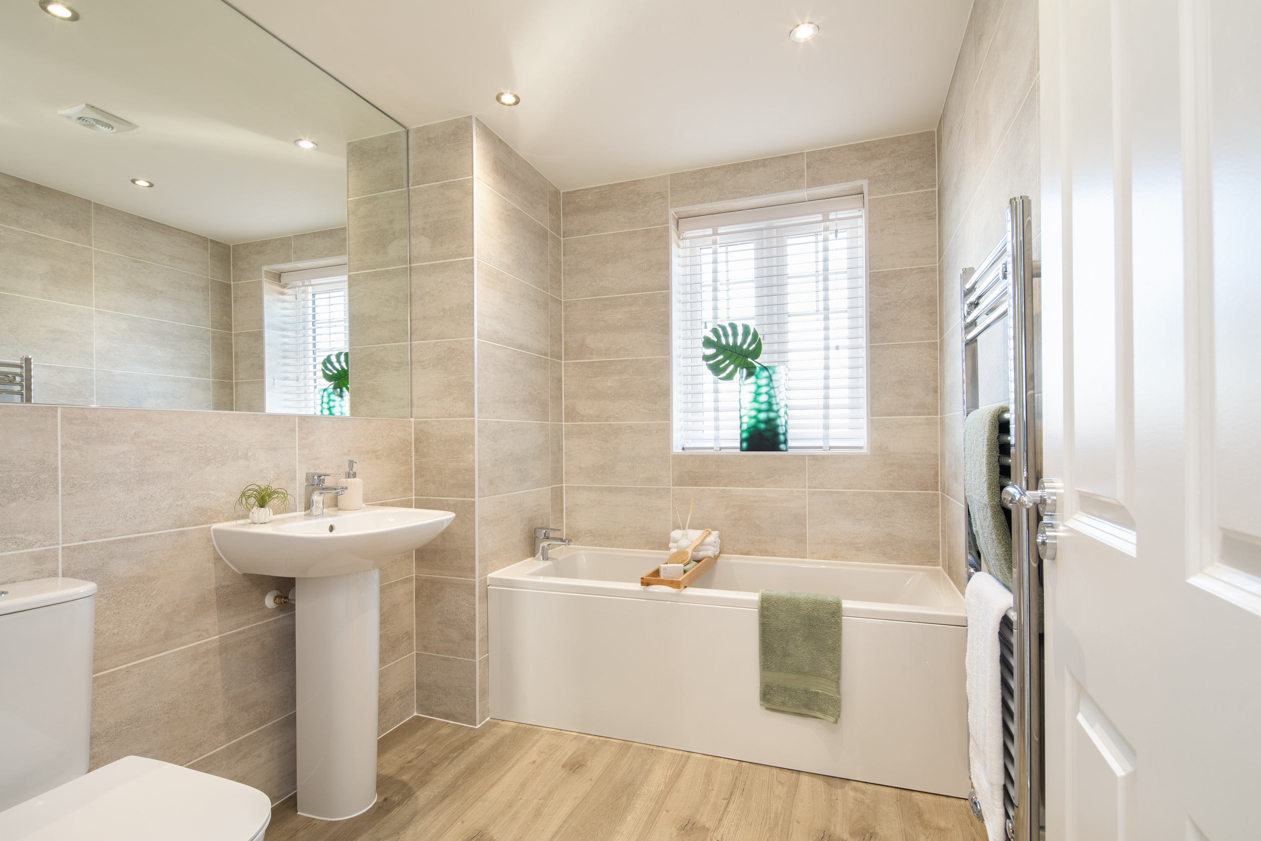 DWH ParcFfermWen Kennett bathroom 3Bed