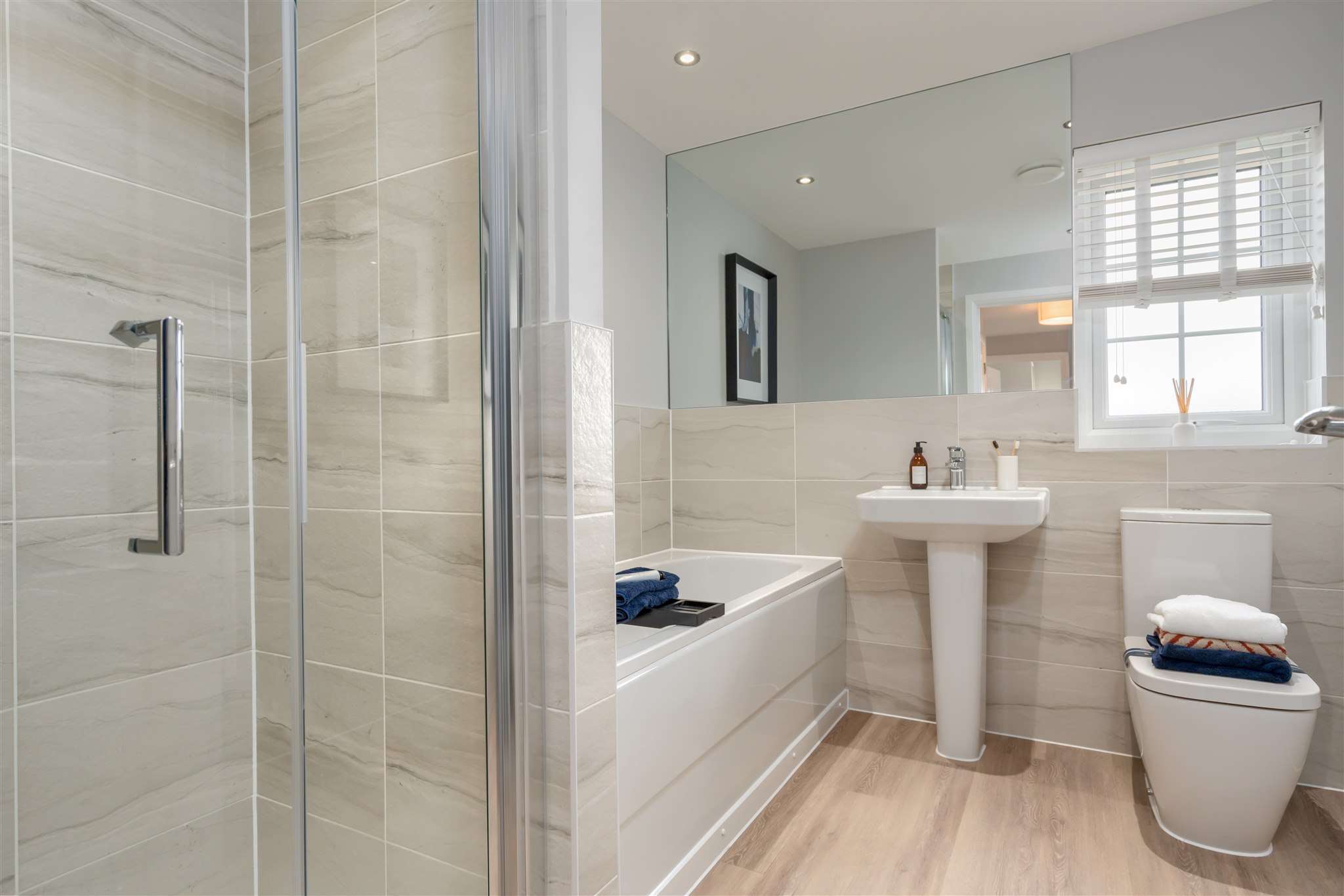 Internal view of the Skylark family bathroom. 4 bed home.