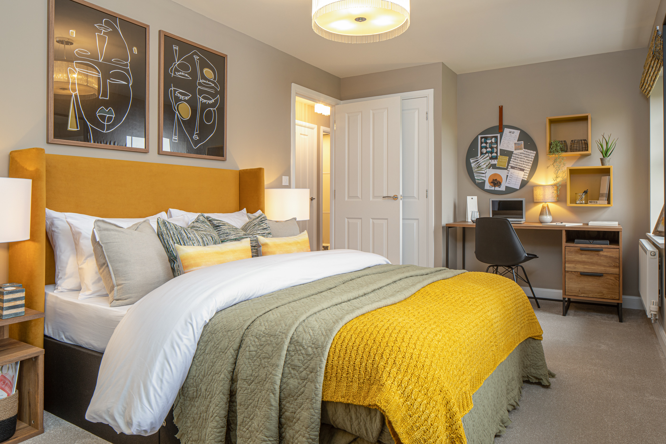 4 bedroom Show Home at Kings Gate in Abingdon