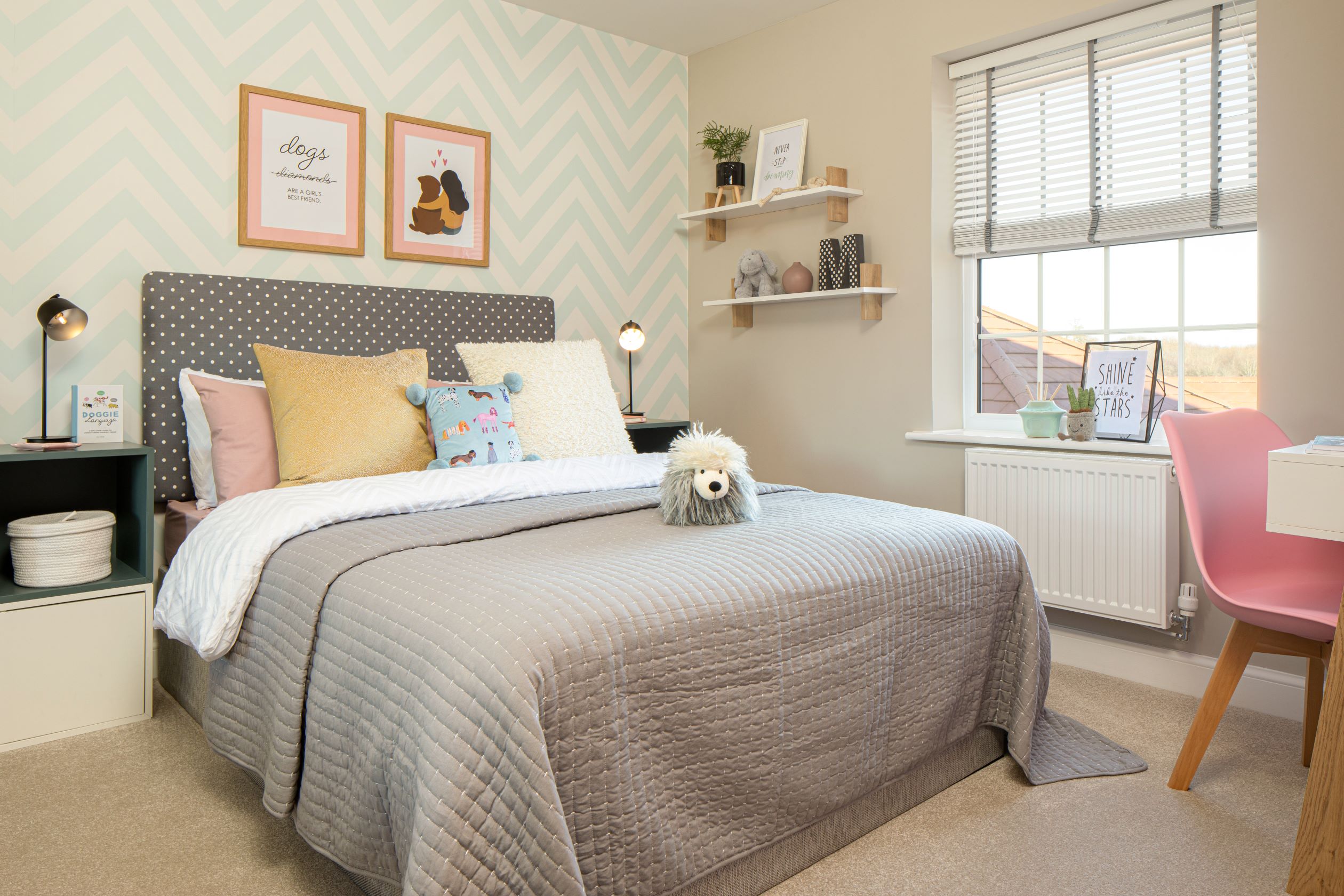 Double bedroom in the Avondale