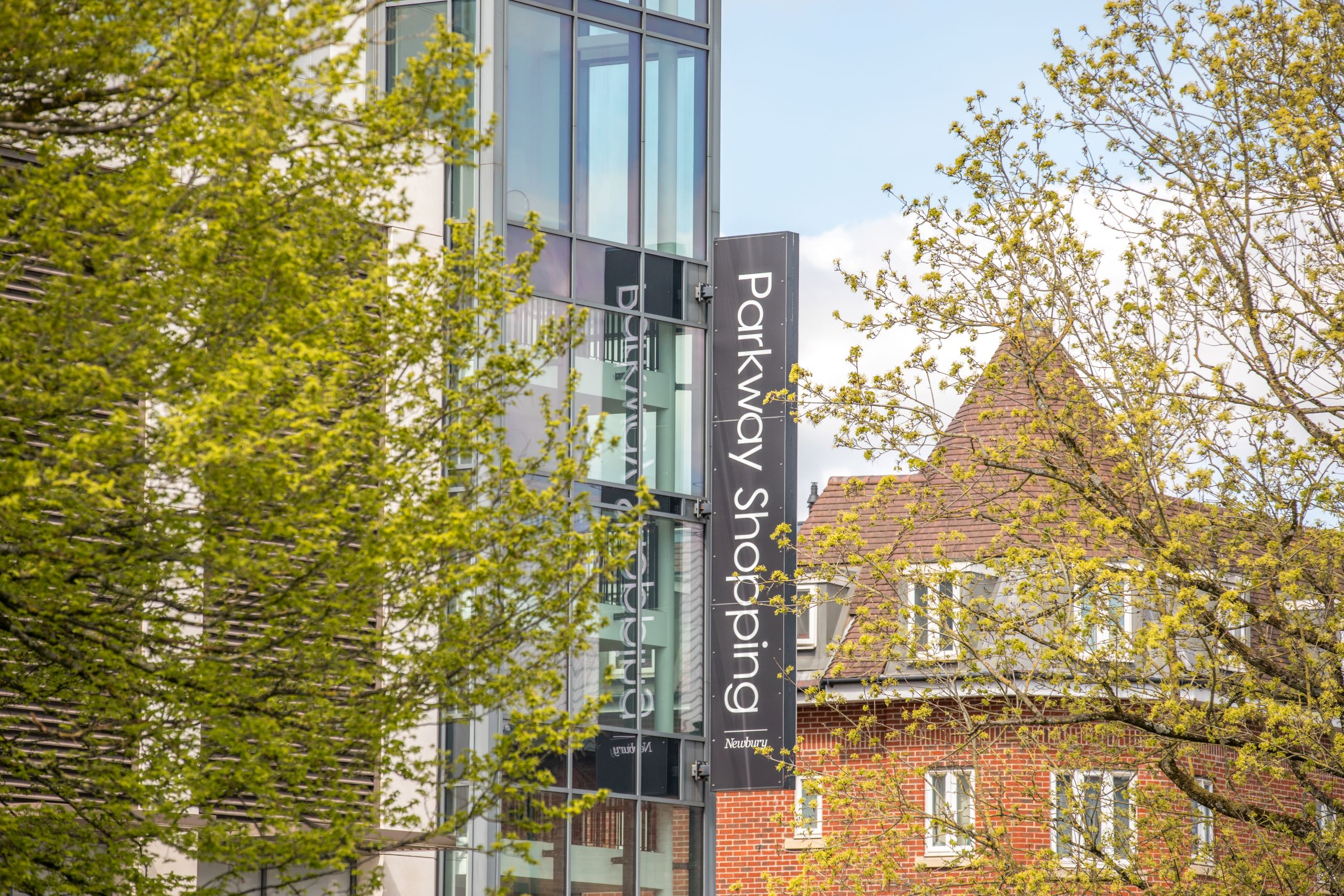 Outside view of Parkway Shopping Centre, Newbury.