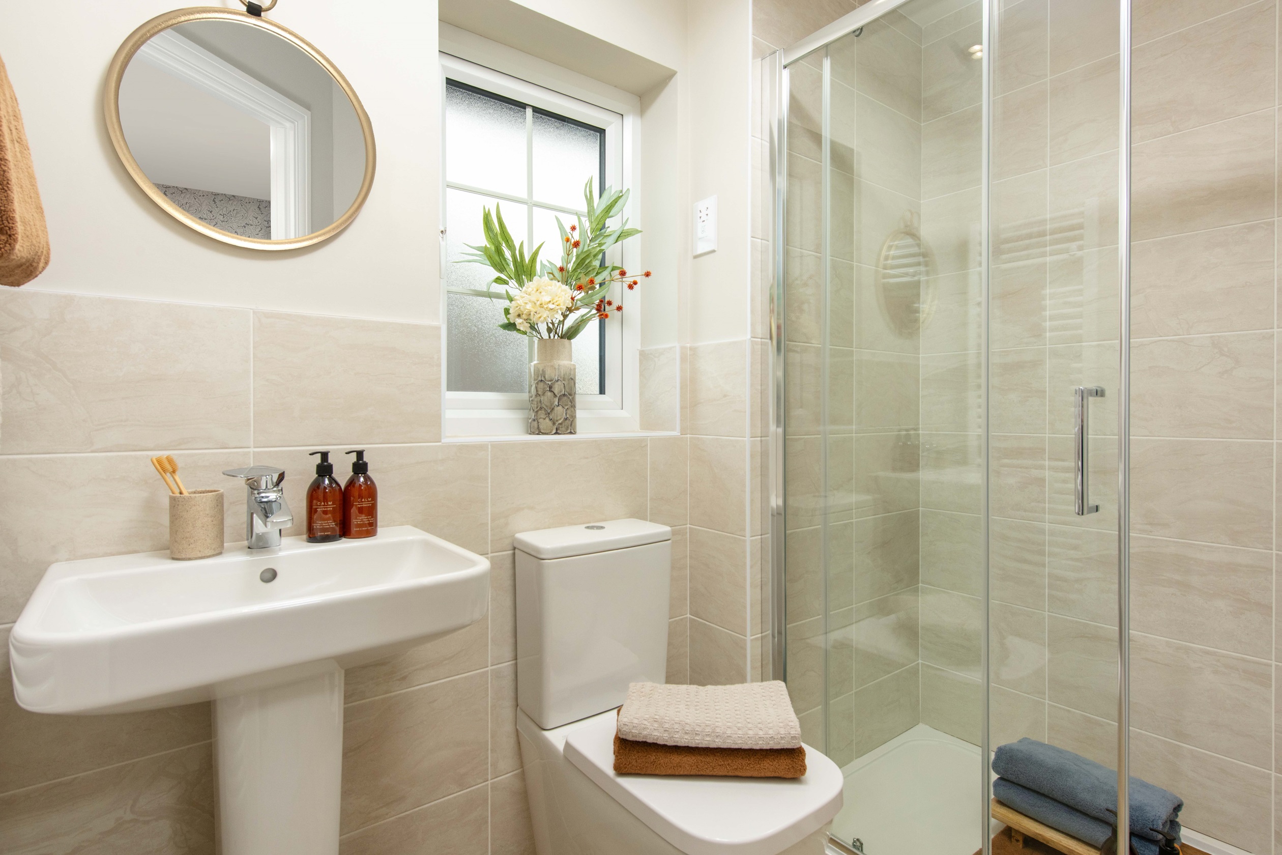 DWH EM Ashbourne Airfield Kirkdale En suite