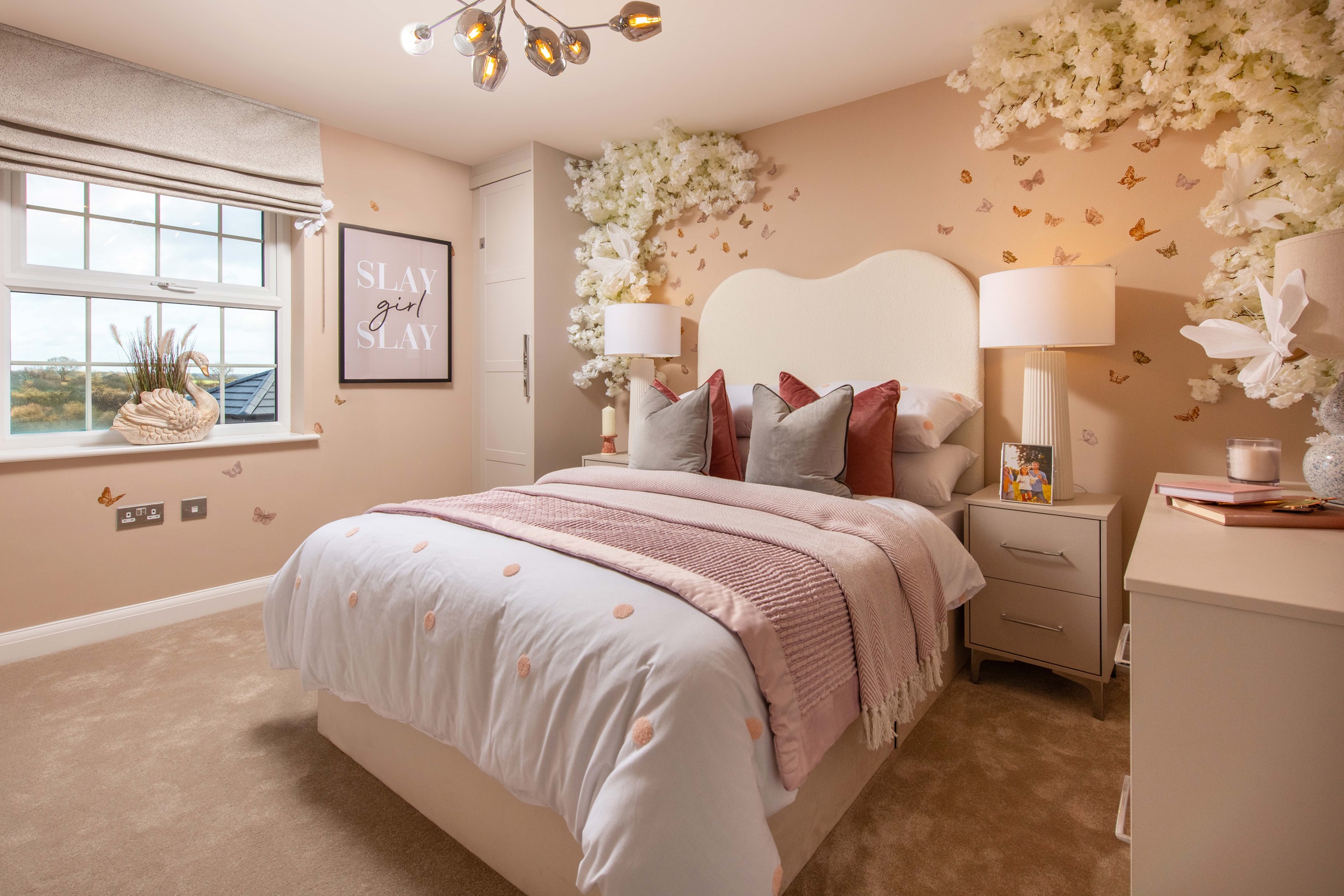 DWH EM ASHBOURNE AIRFIELD MORETON bedroom