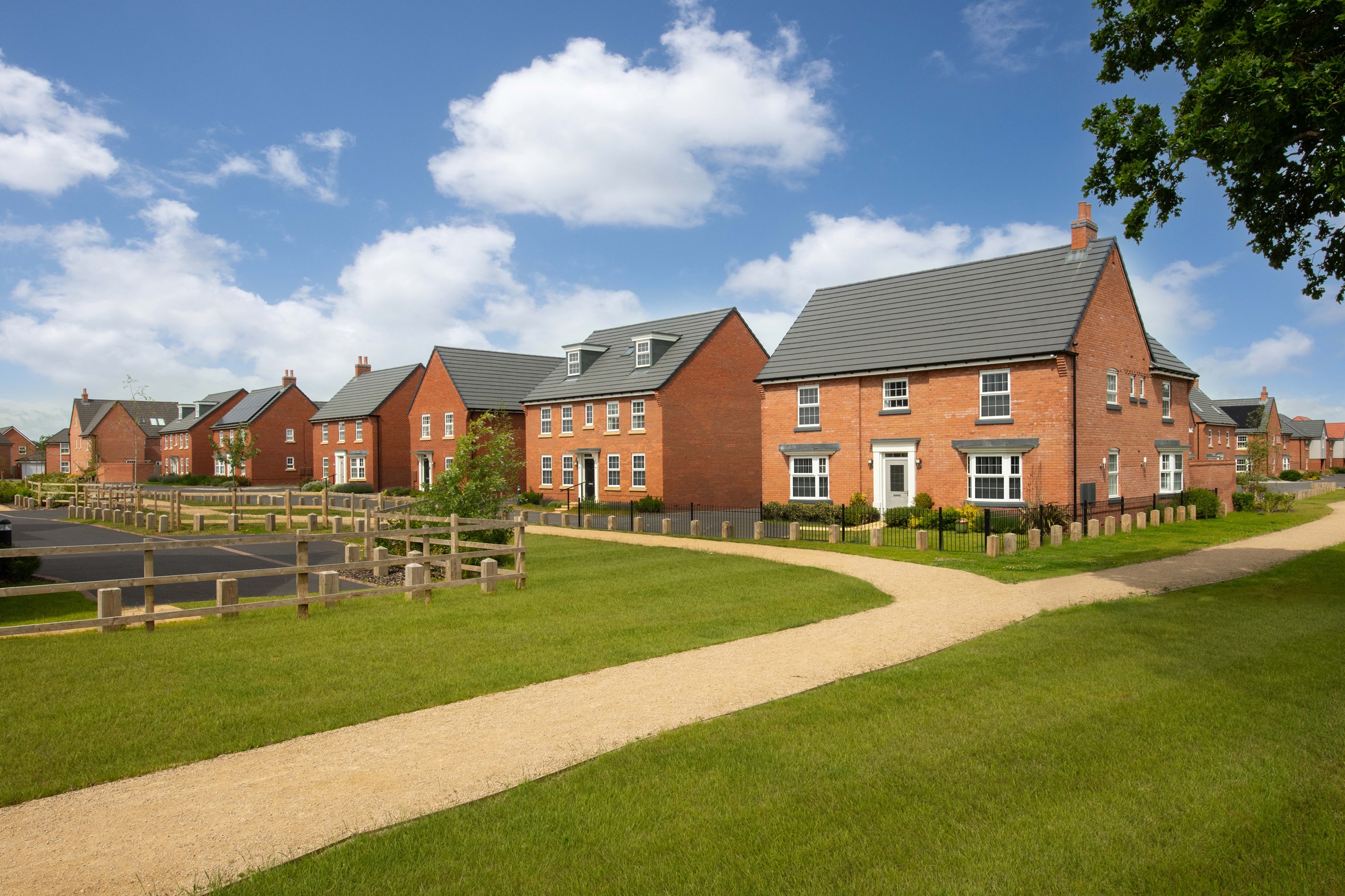 001 BEM_AshlawnGardens_Rugby_SS_Henley_Buckingham_5bed_LowRes