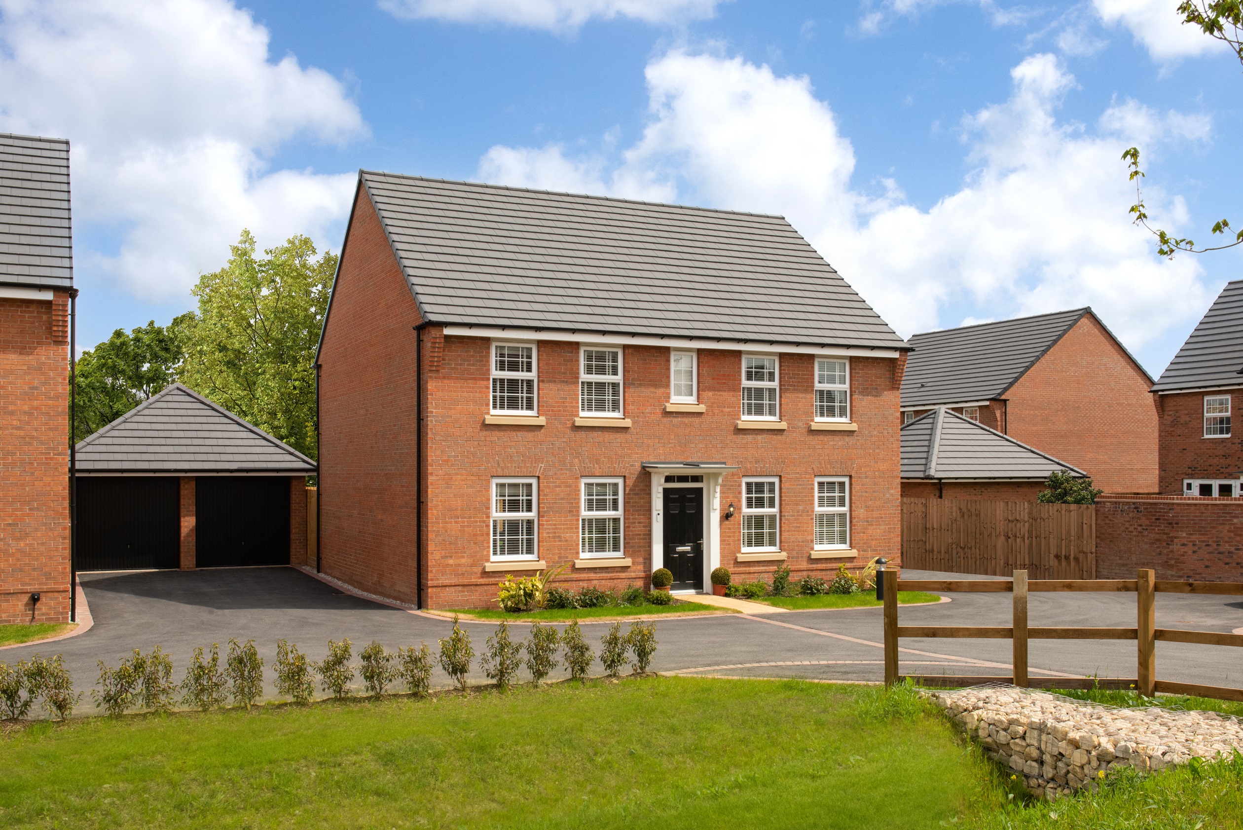 Detached four bedroom Chelworth