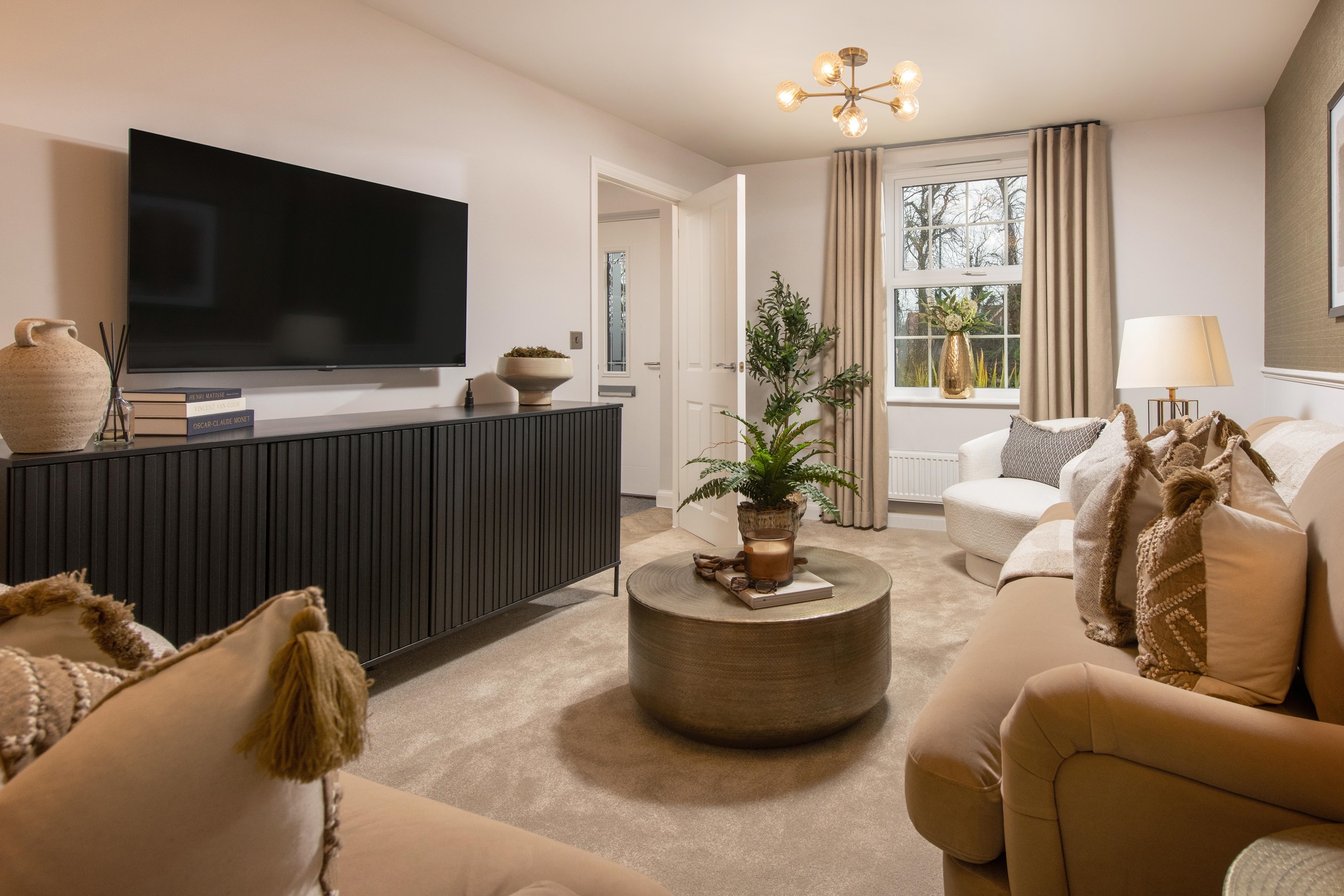 DWH EM Queens Manor Bardon Lounge