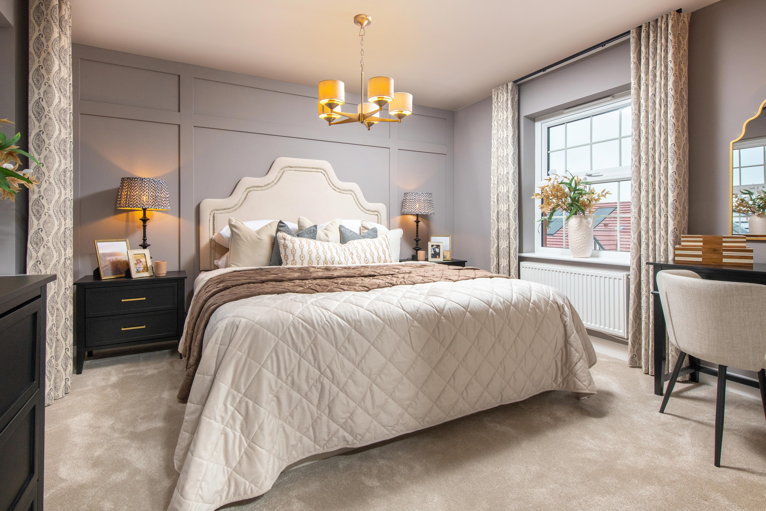 DWH EM Queens Manor Avondale Main Bedroom