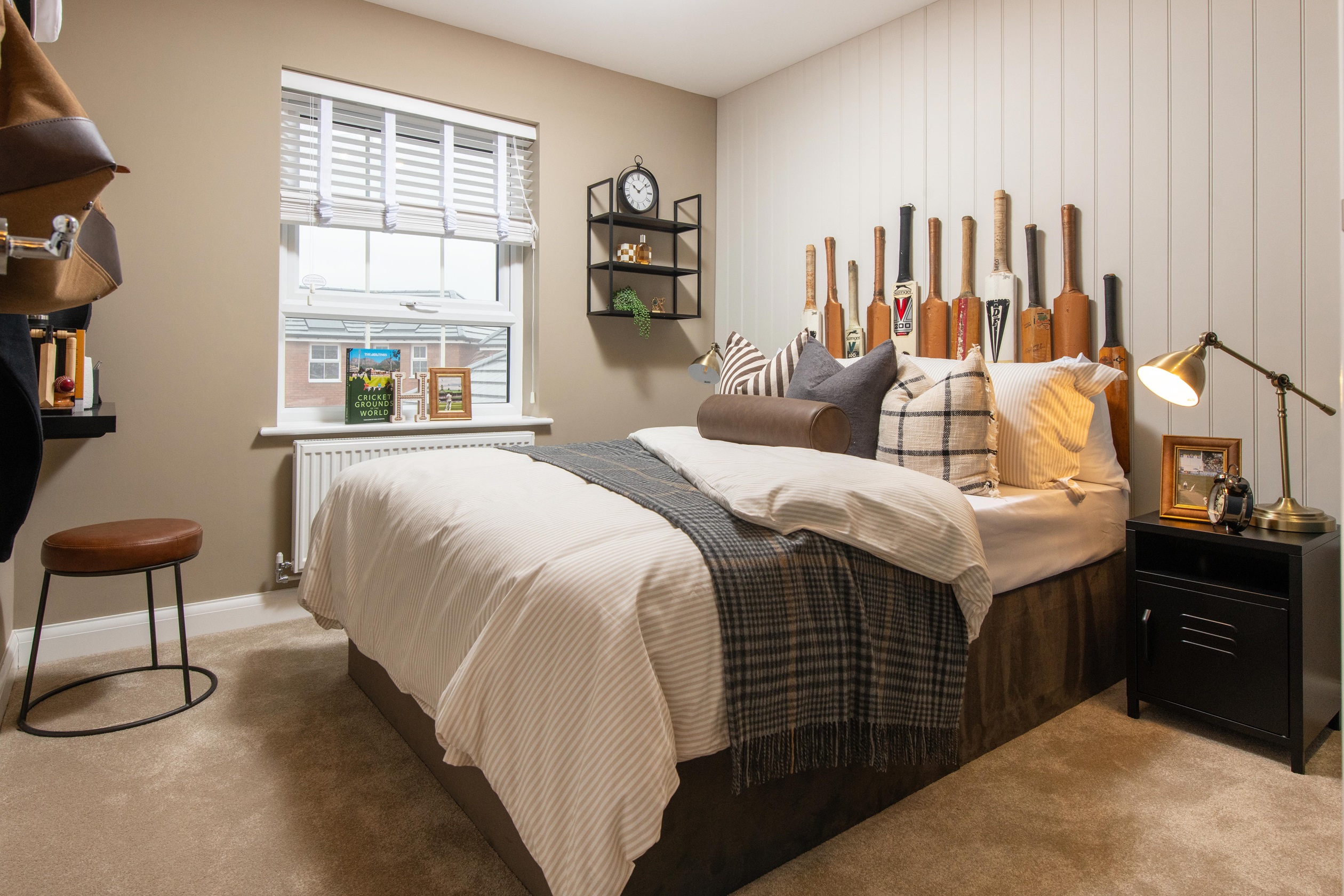 DWH EM Queens Manor Bardon Bed 3