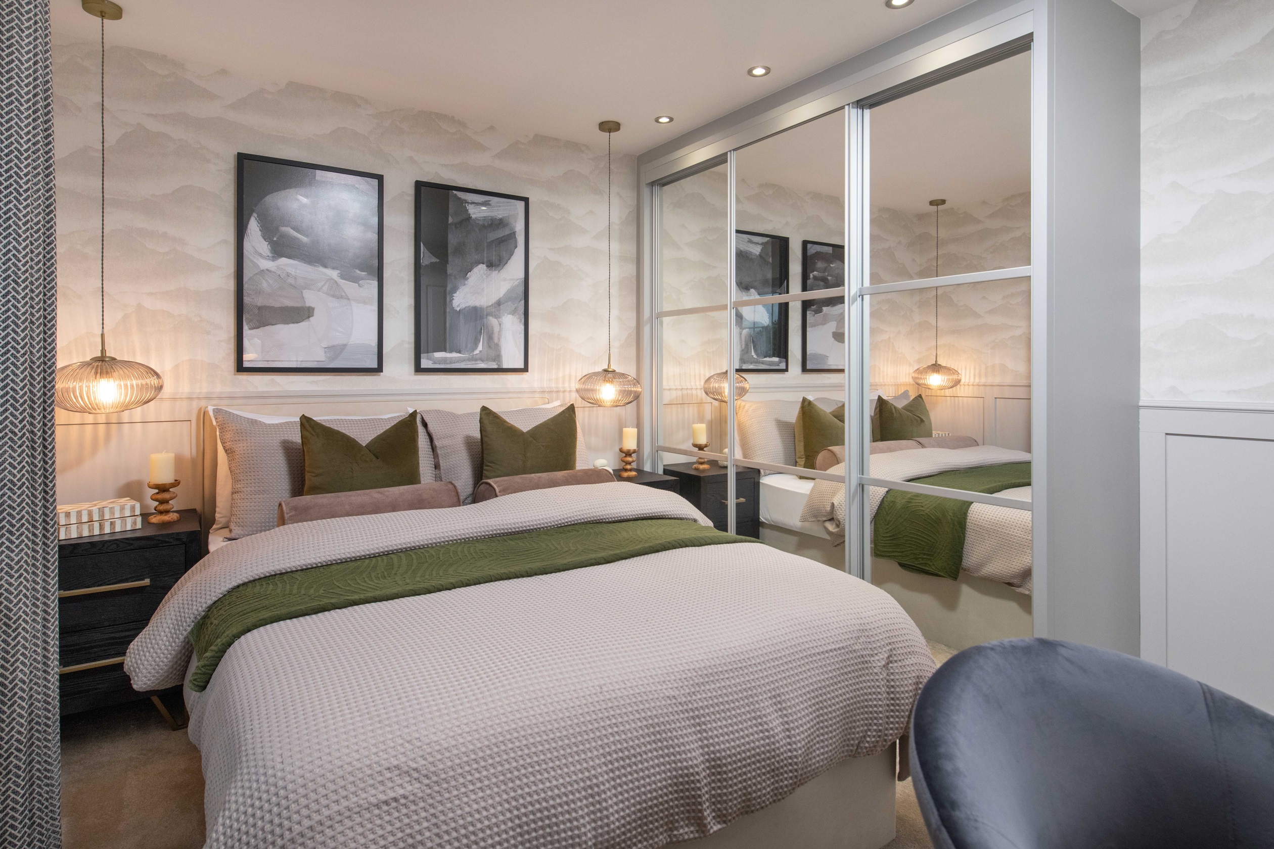 Spacious double bedroom