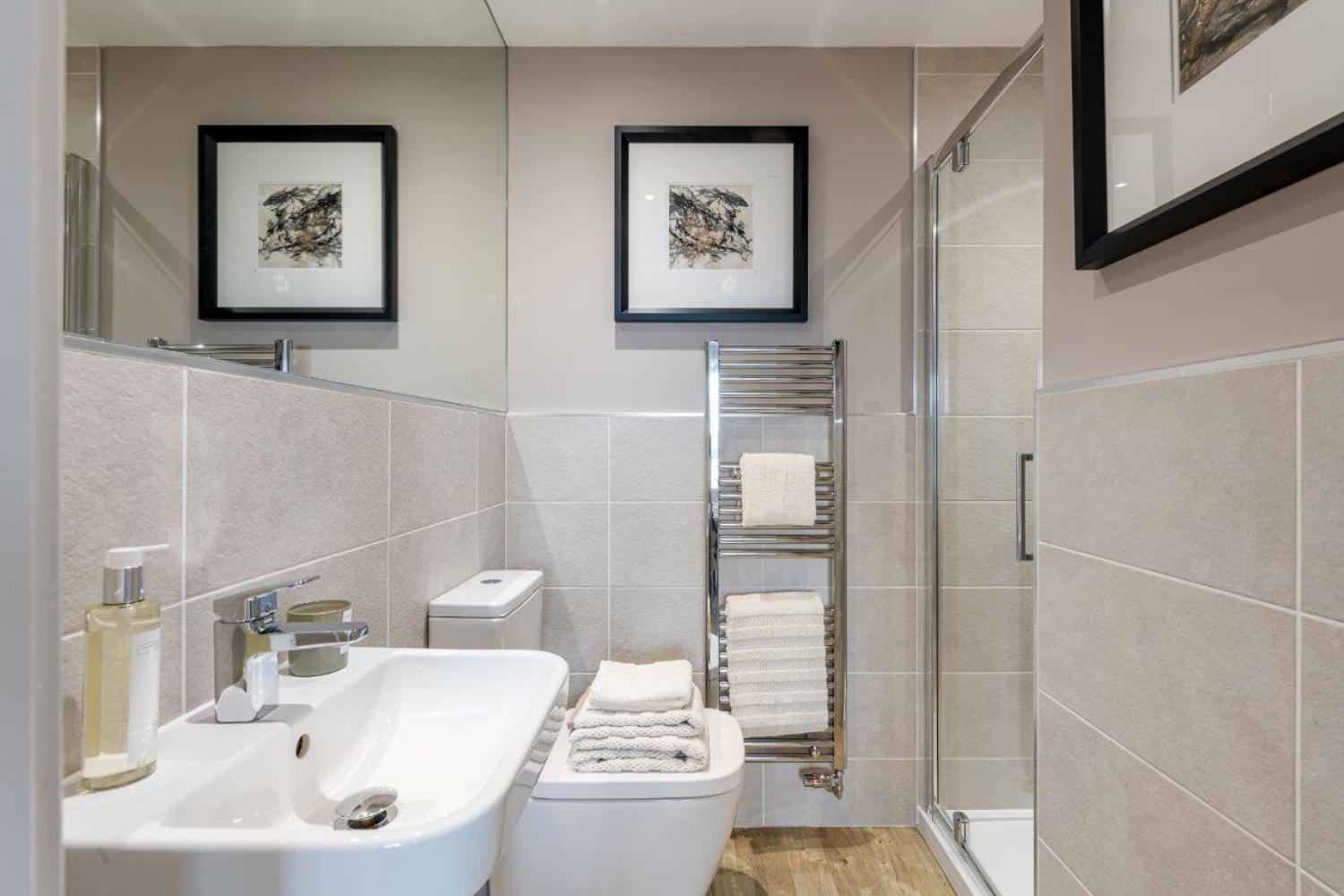 En suite shower room in 4 bed detached home