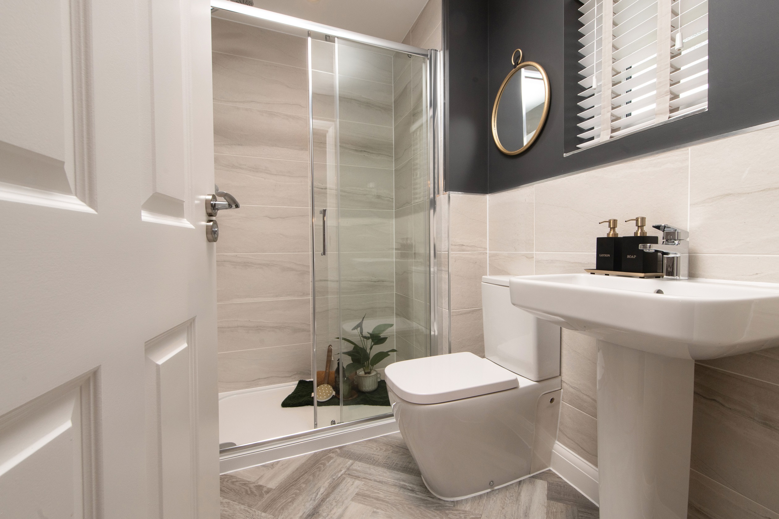 Ashtree Grove Avondale Show Home Main En Suite 