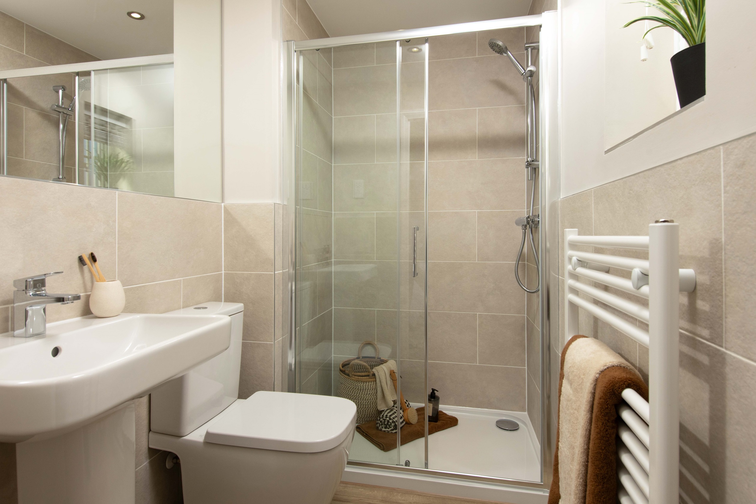 Curborough Fields Wychwood Show Home En Suite 