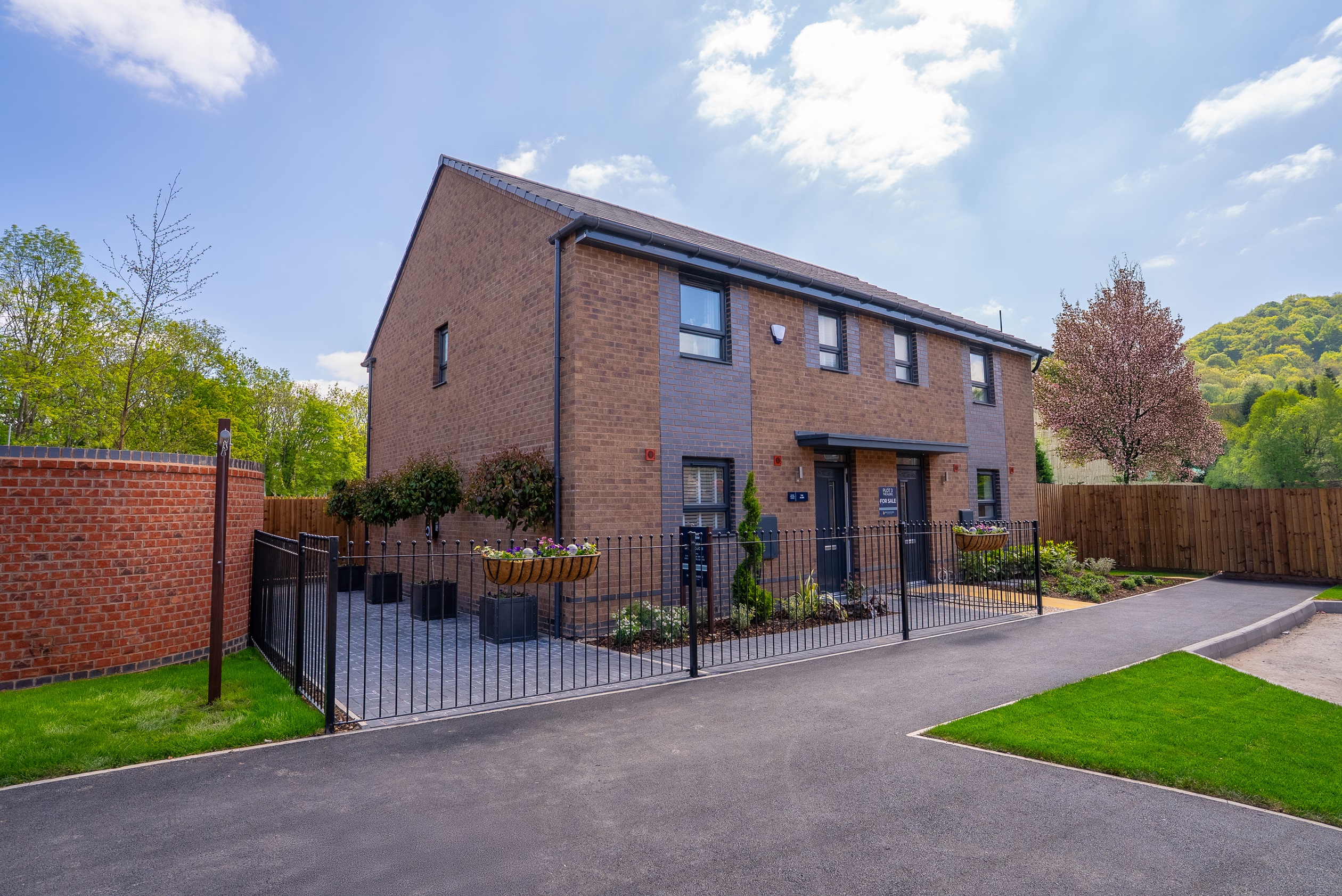Otters Reach Alder Show Home External