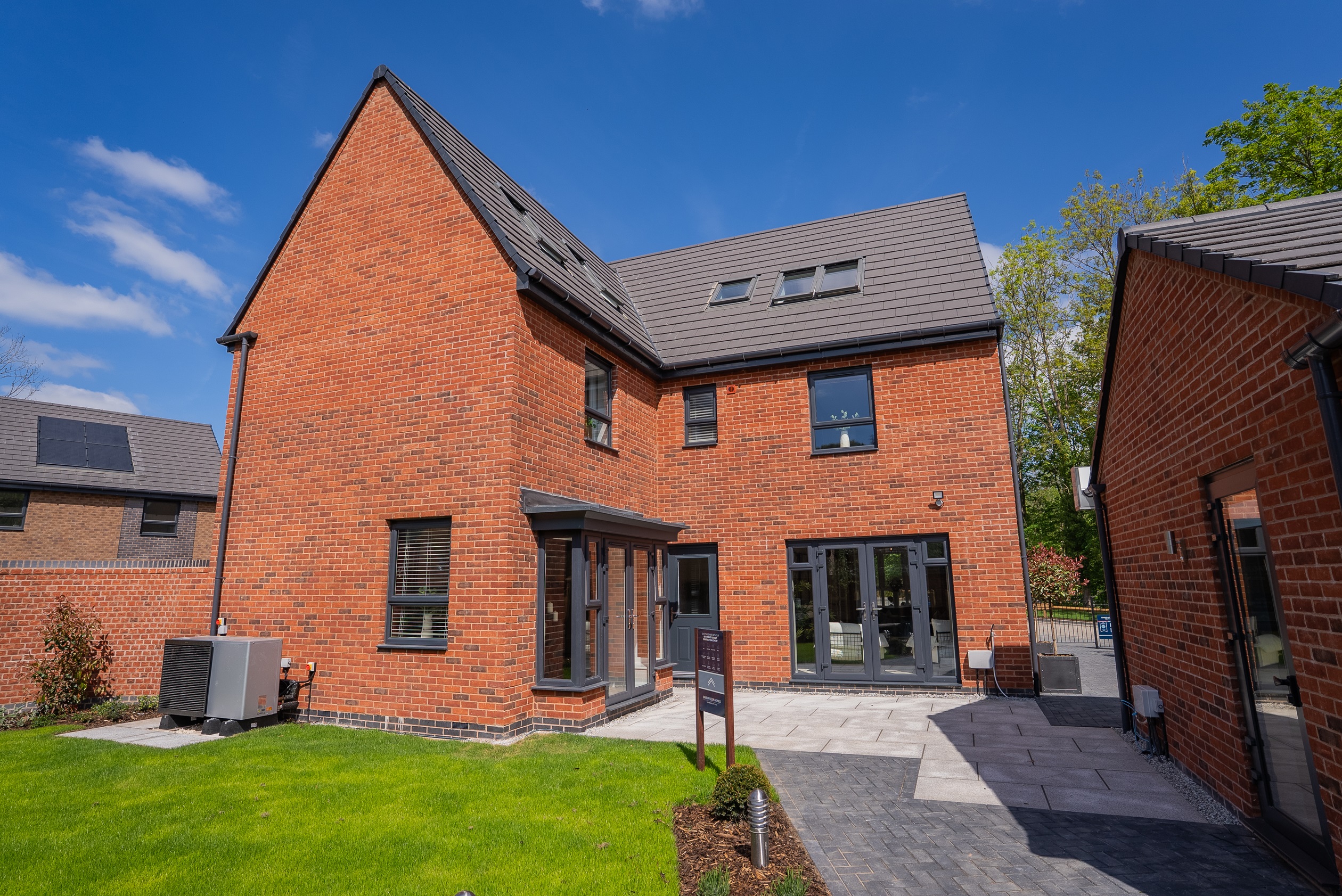 Otters Reach Moreton Show Home Garden