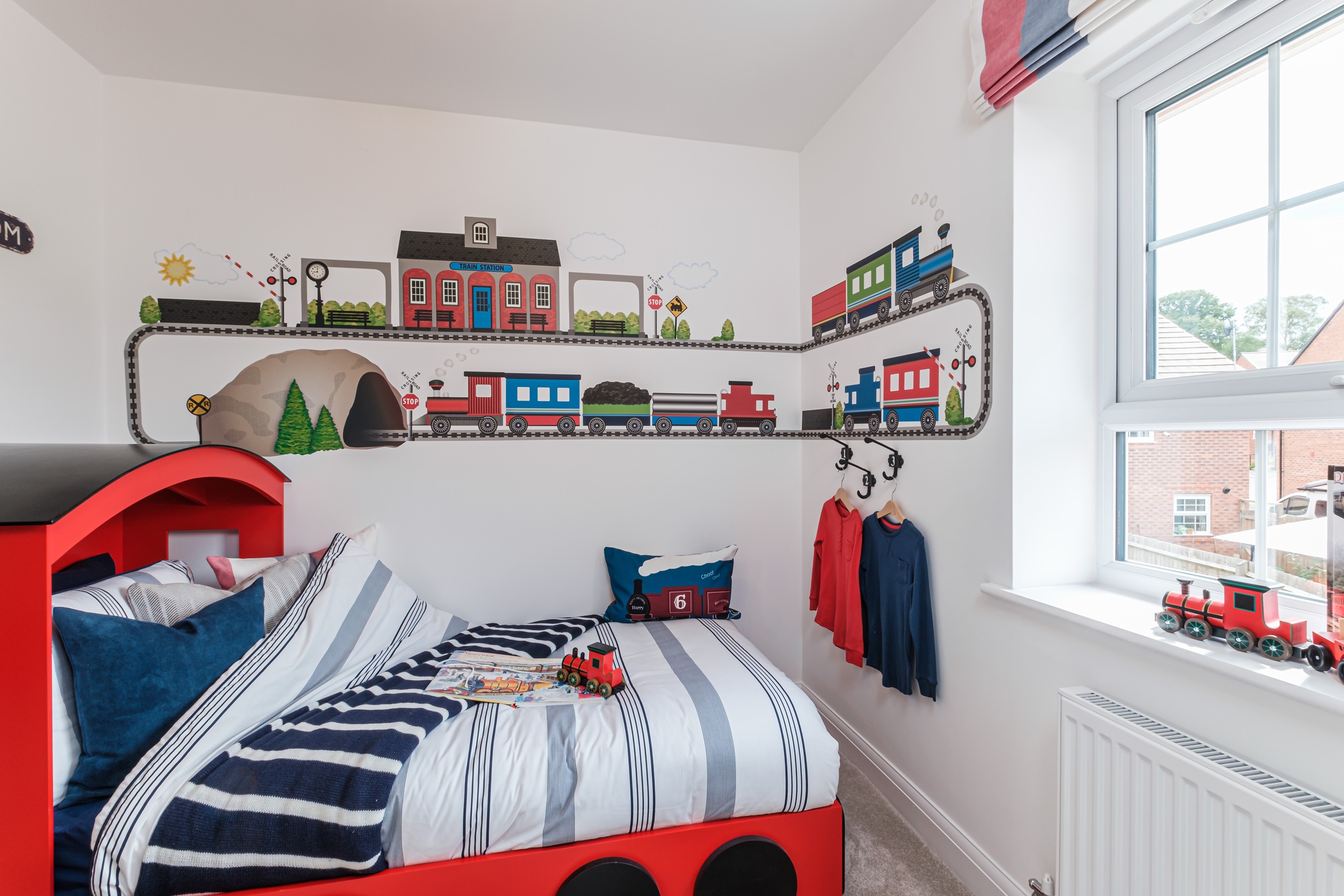 ASHINGTON SINGLE BEDROOM TRAIN THEMED