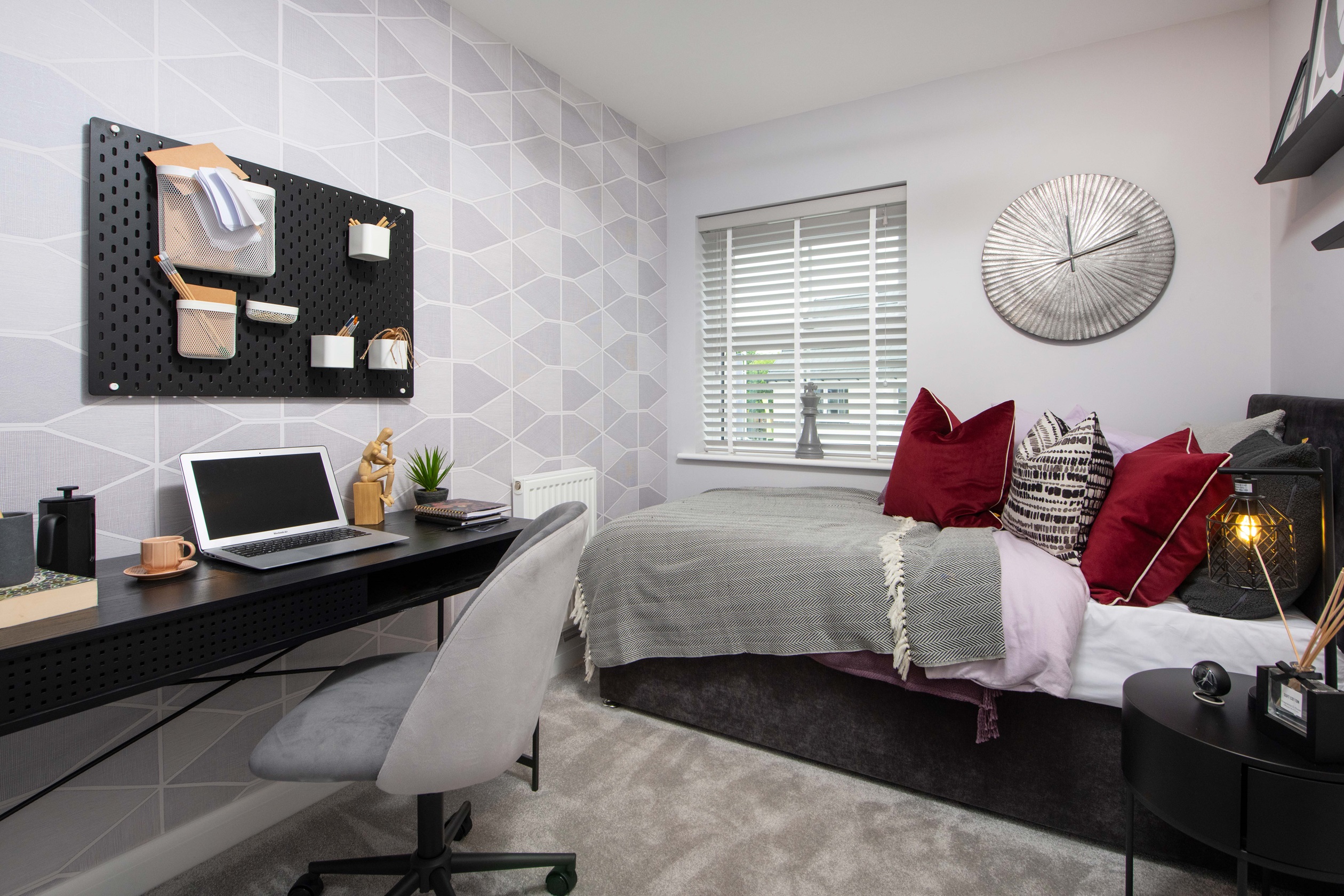 Single bedroom/study 