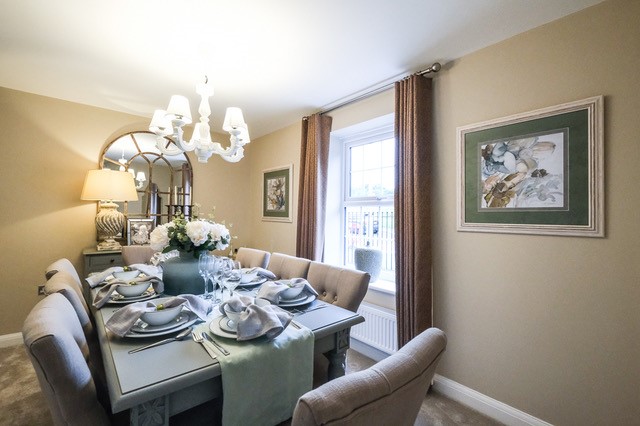 Beige Ashington dining room