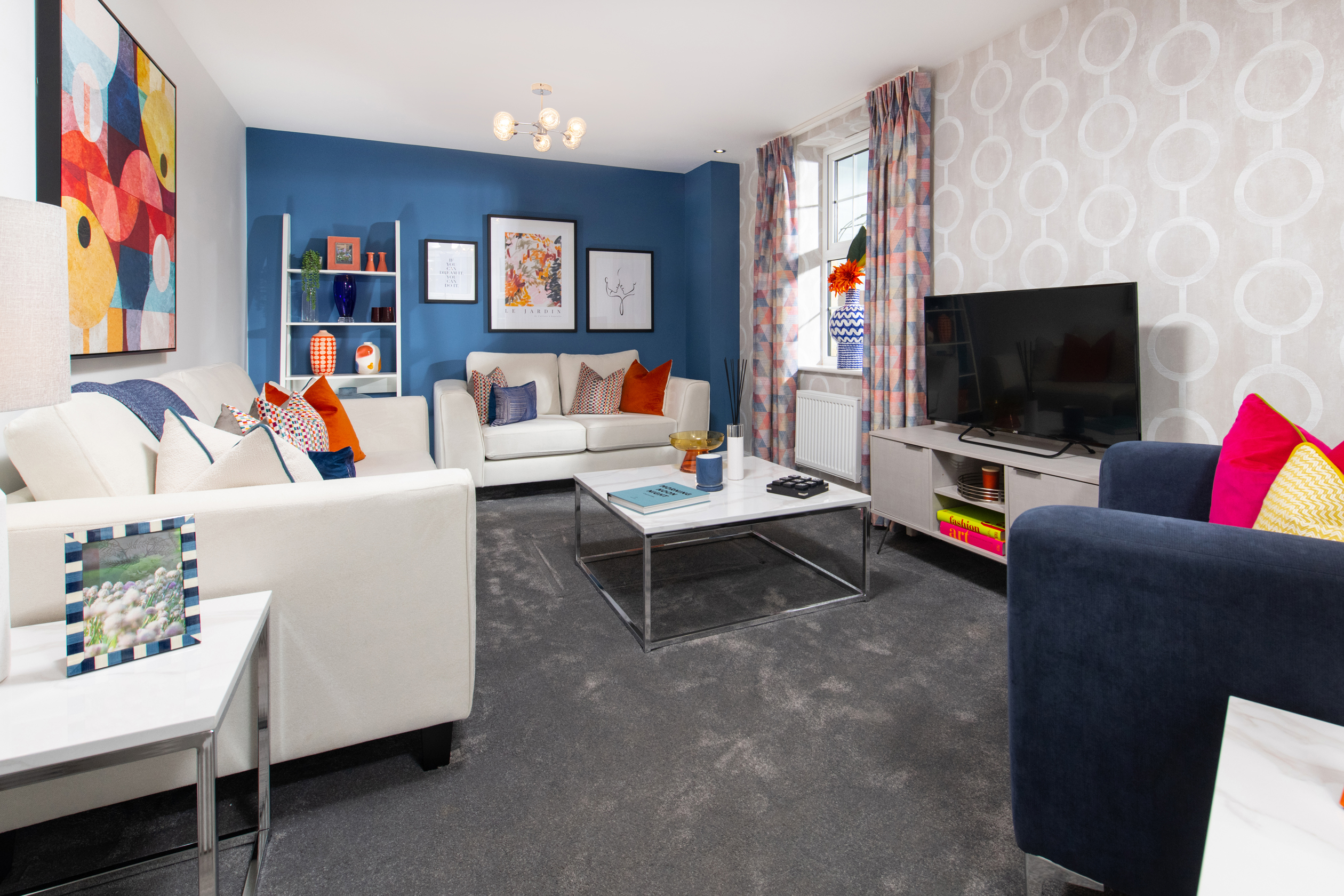 Inside view 4 bedroom Hertford lounge