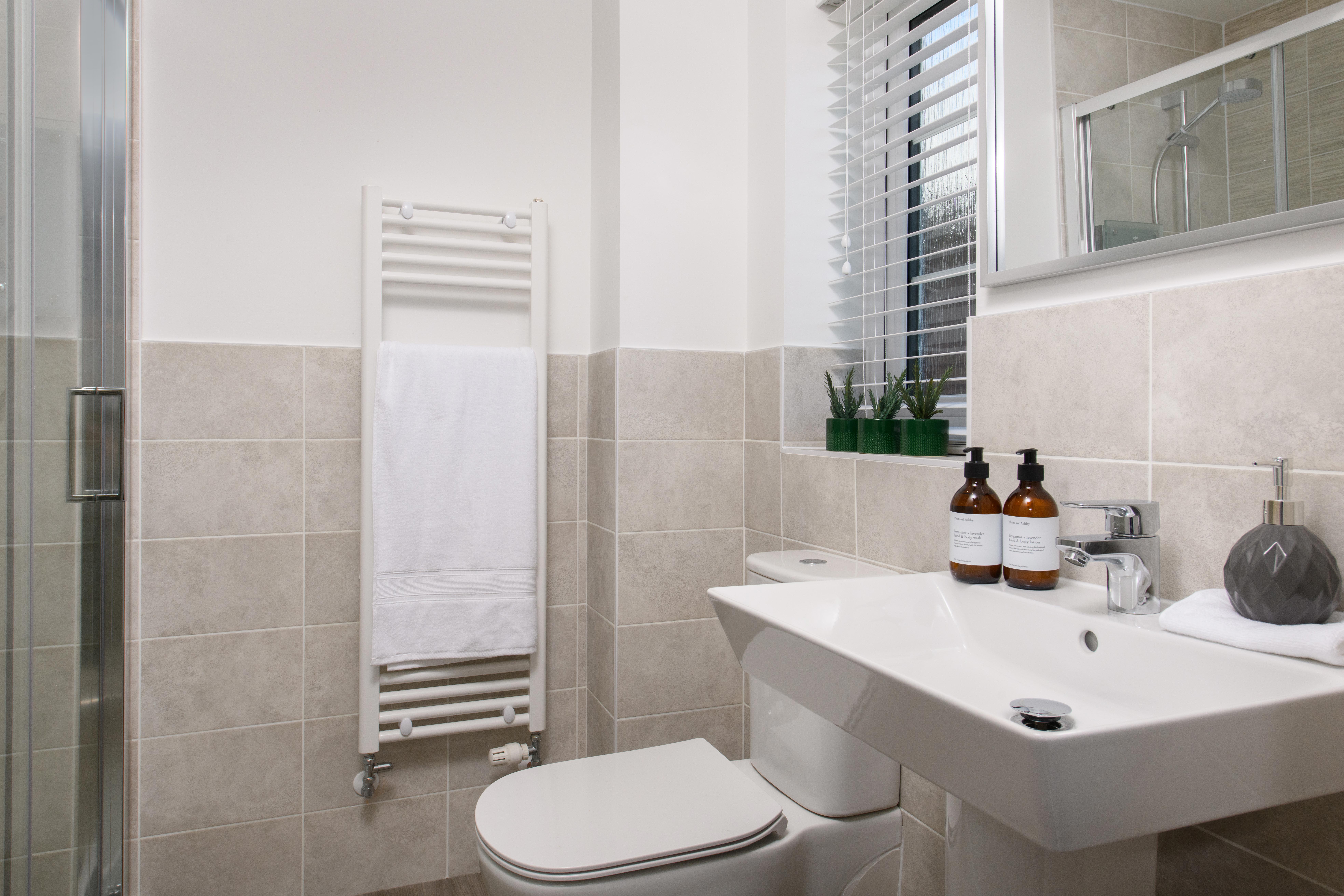 En suite in Ingleby style home