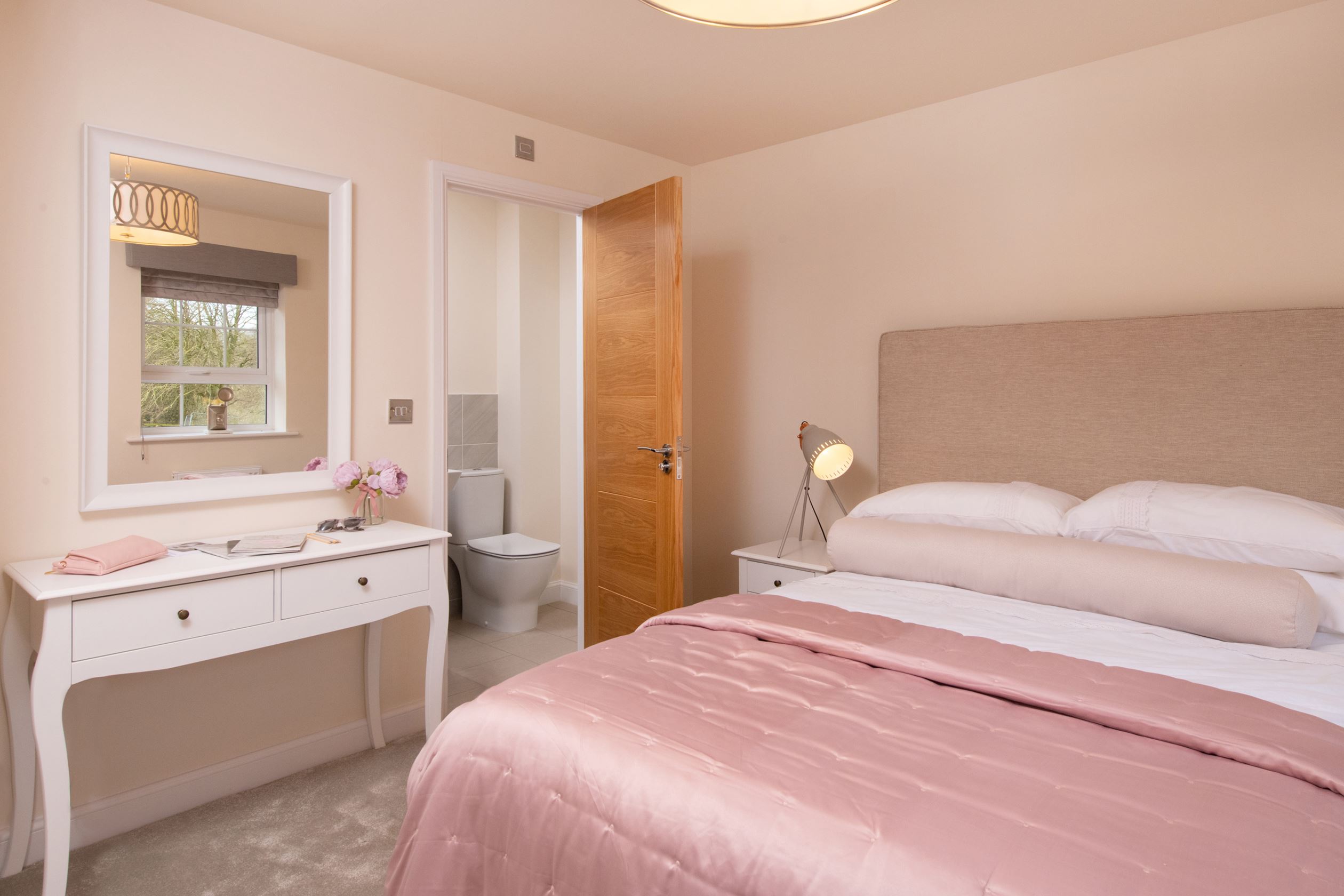 Winstone En Suite Bedroom