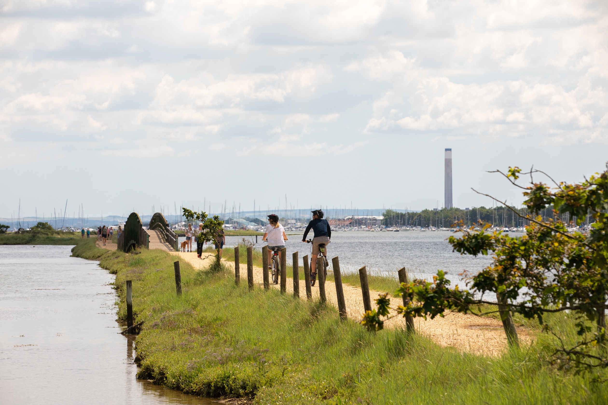 overlooking lake in hamble, forest walk in whiteley