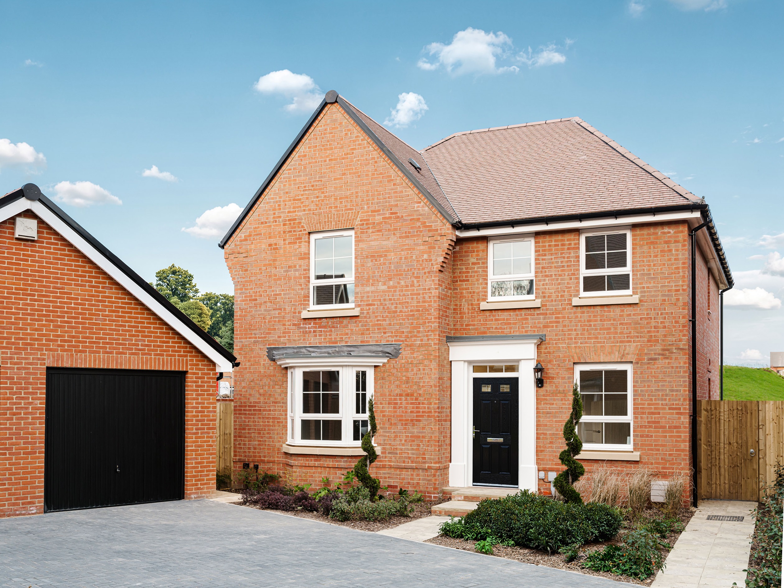 External shot of the holden at forest walk