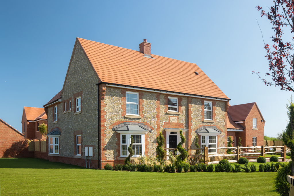 external shot of the lenwade show home