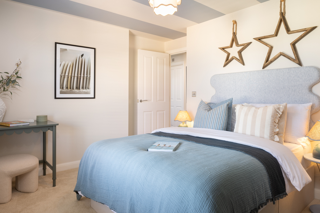 internal shot of third bedroom in lenwade show home