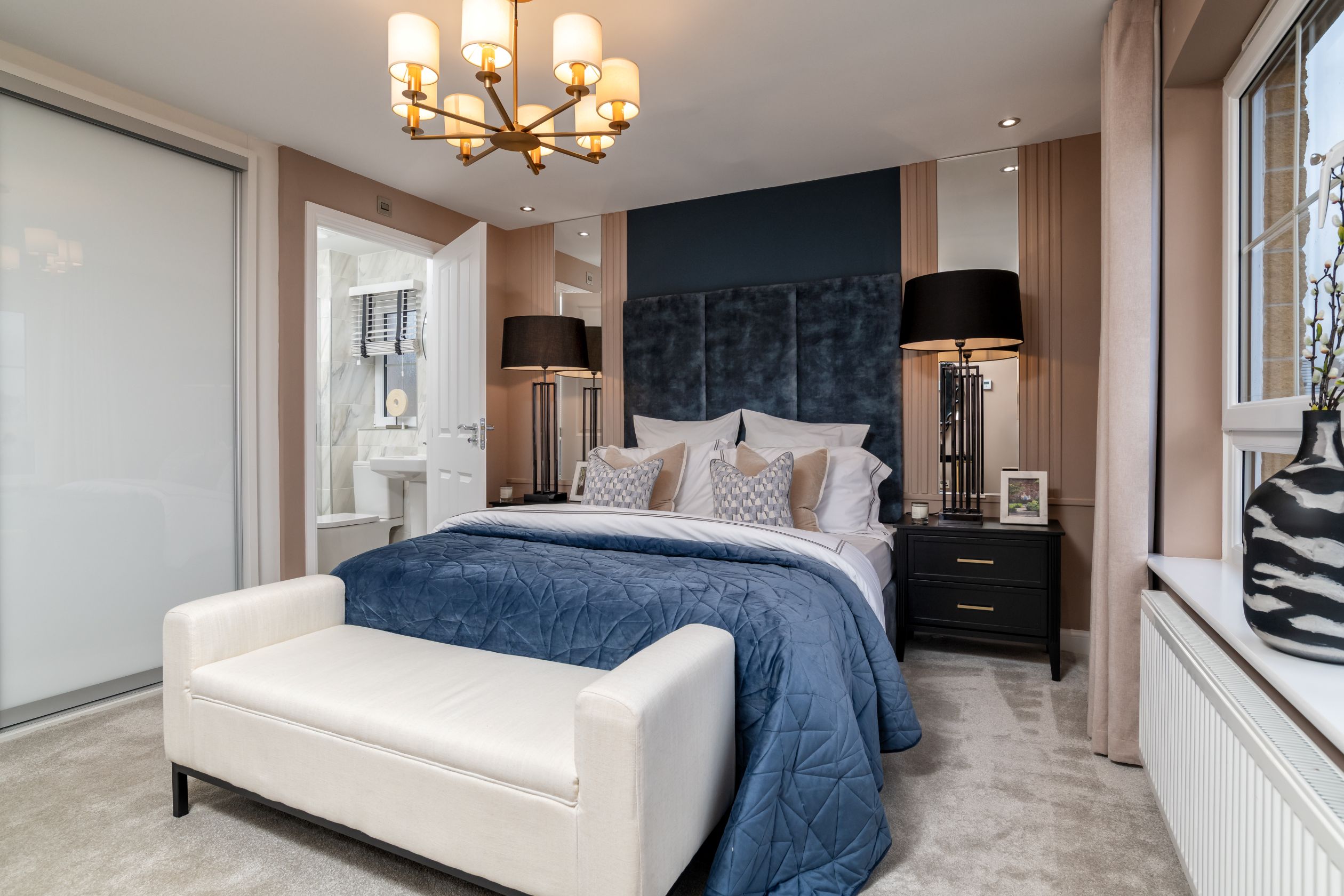 Falkland main bedroom SS 26 